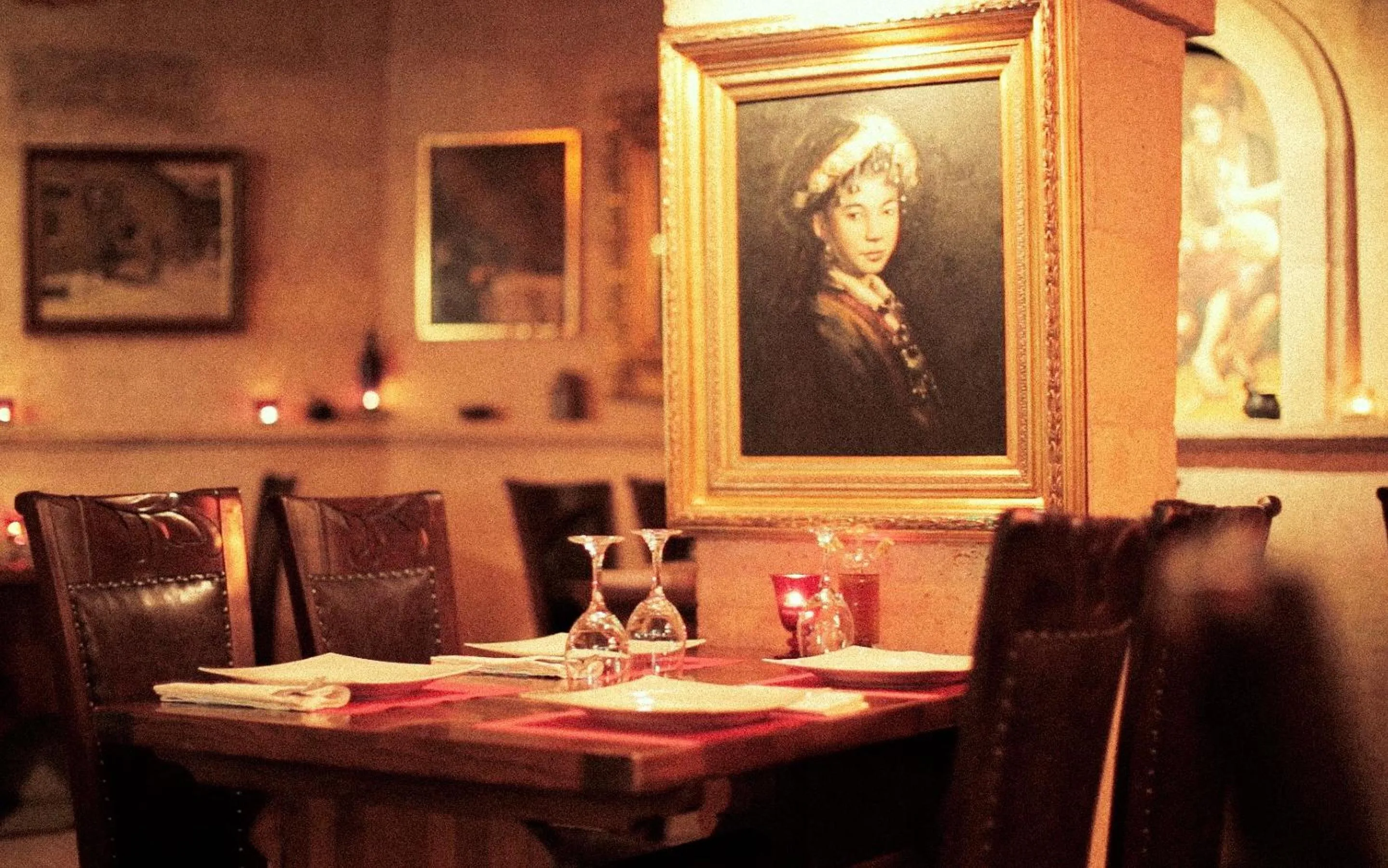 Decorative detail in Ata Park Hotel