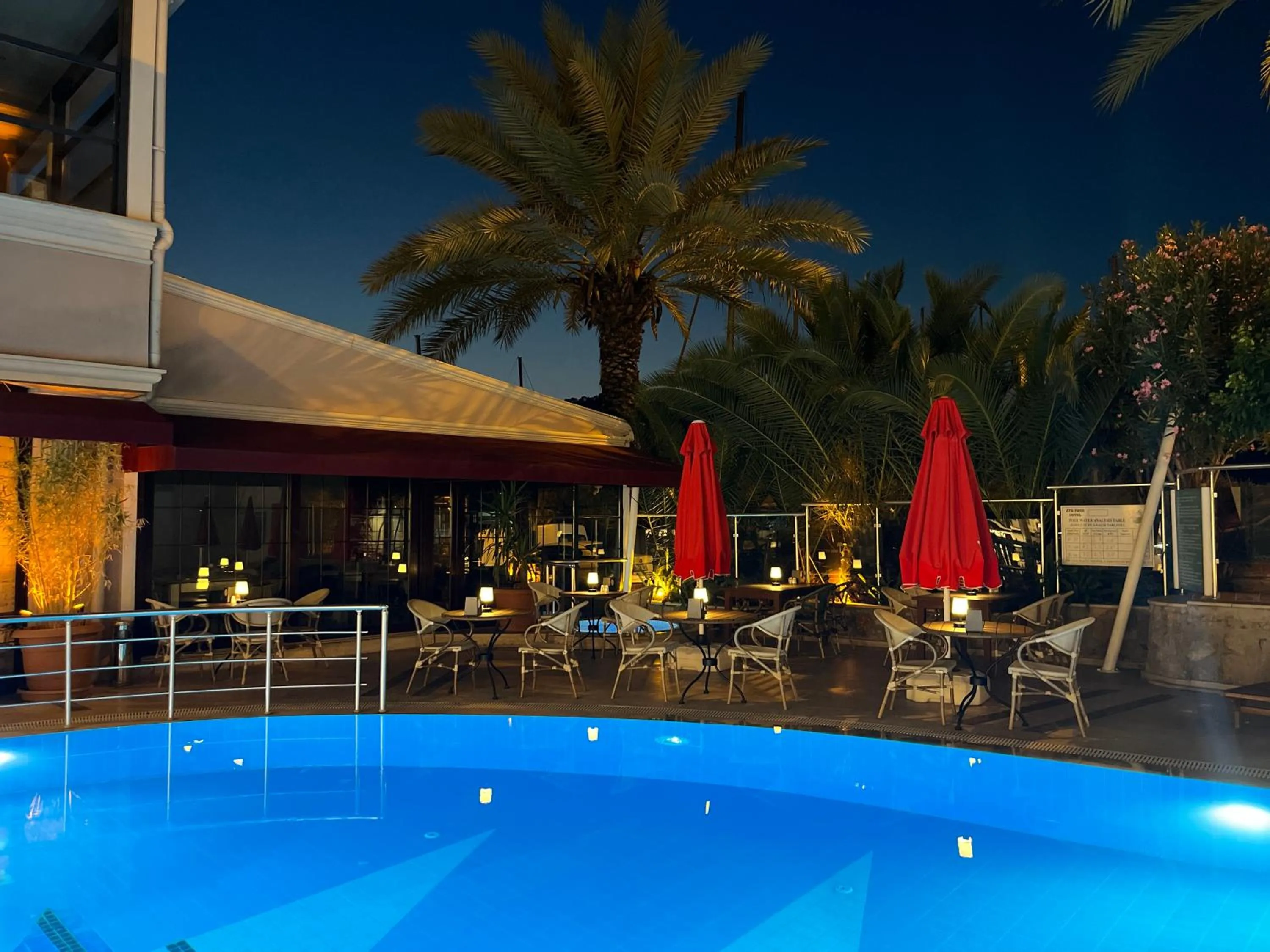 Night in Ata Park Hotel