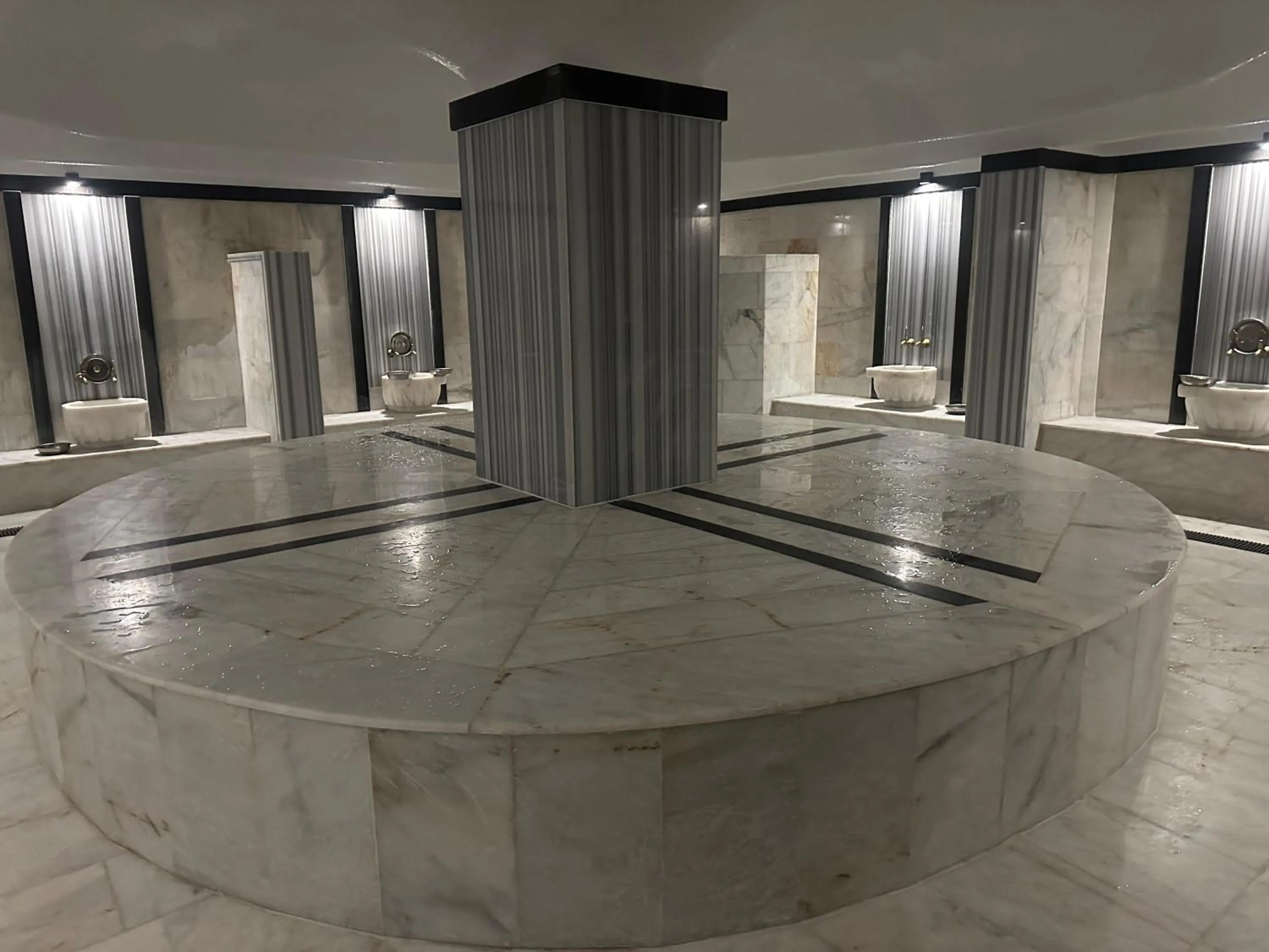 Public Bath in Ata Park Hotel