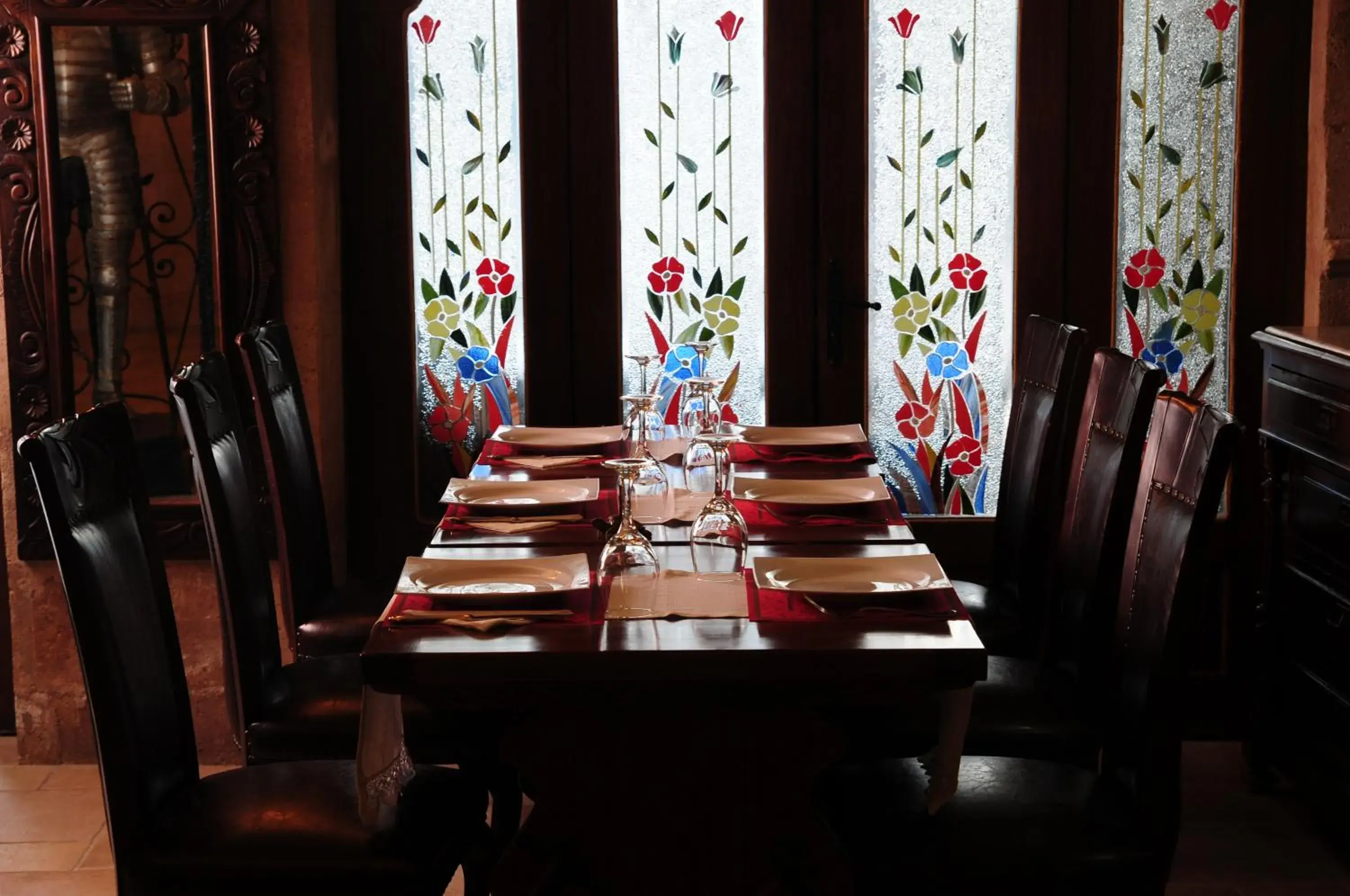 Restaurant/places to eat in Ata Park Hotel Restaurant/places to eat in Ata Park Hotel