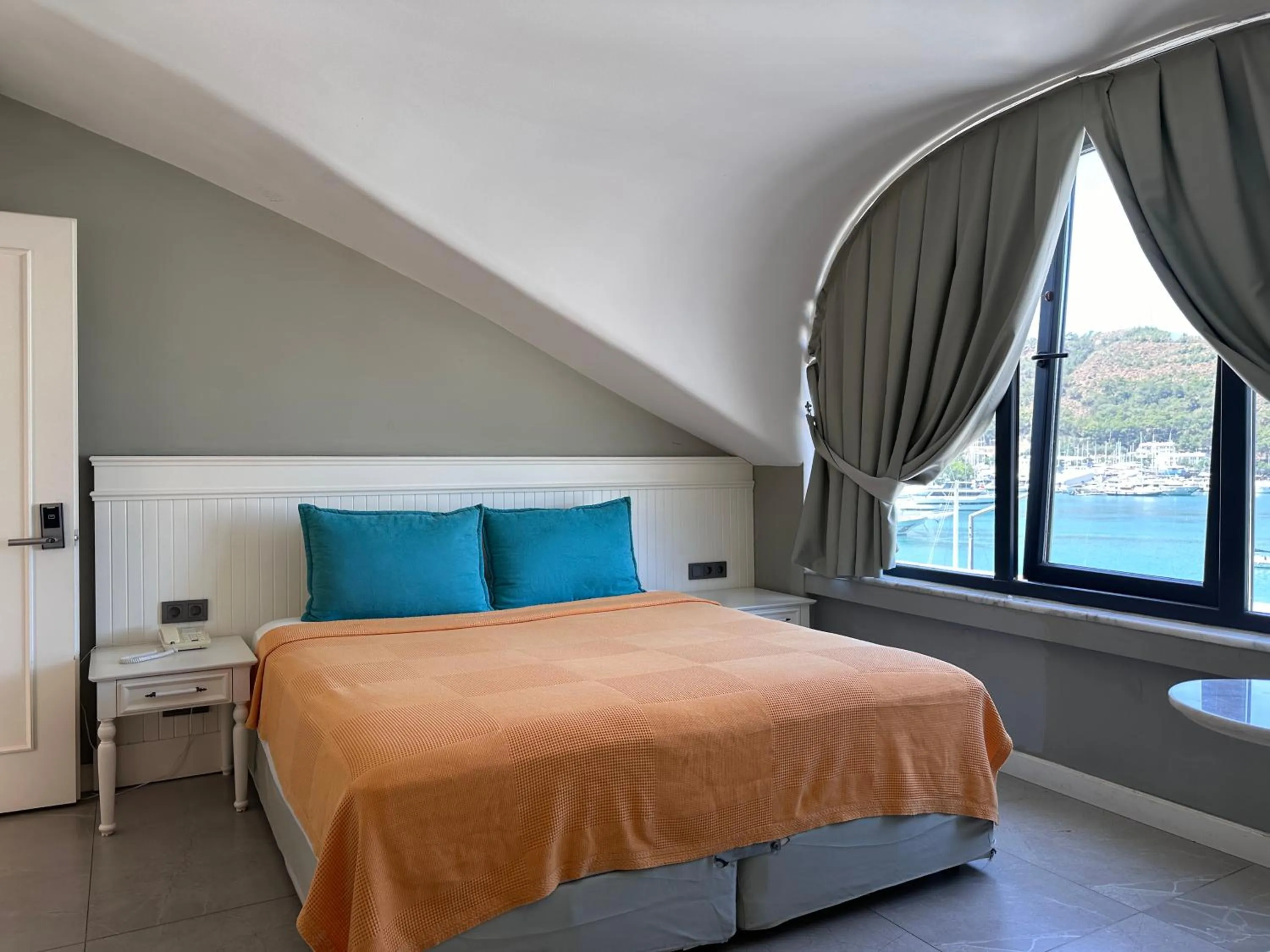 Bedroom, Bed in Ata Park Hotel