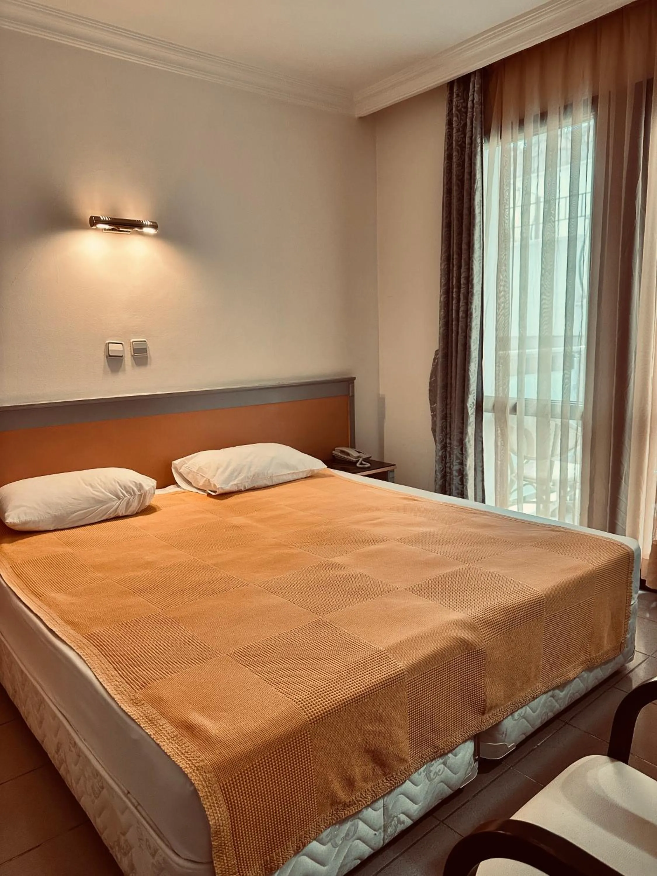 Photo of the whole room, Bed in Ata Park Hotel