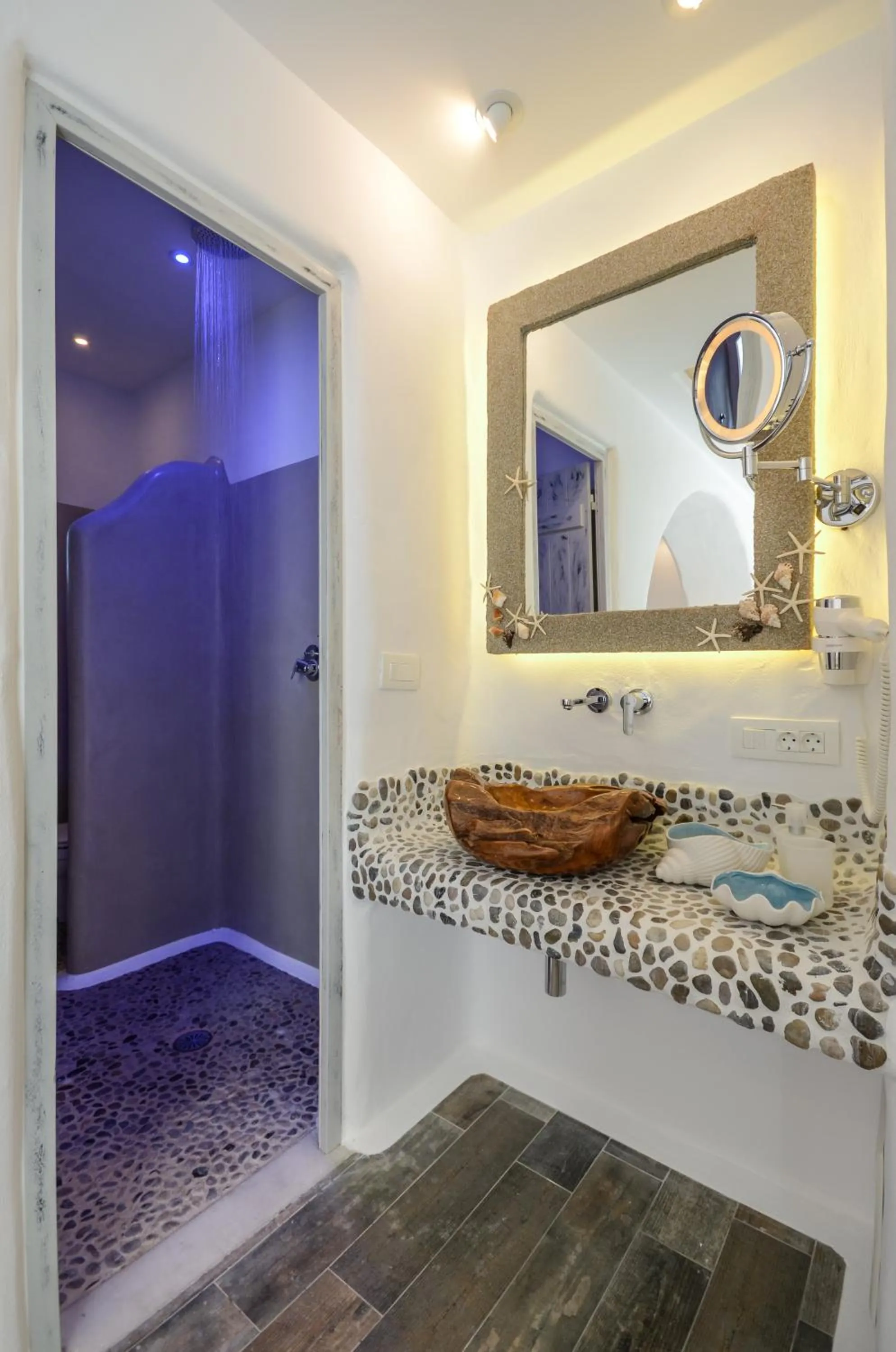 Bathroom in Naxos Island Escape Suites