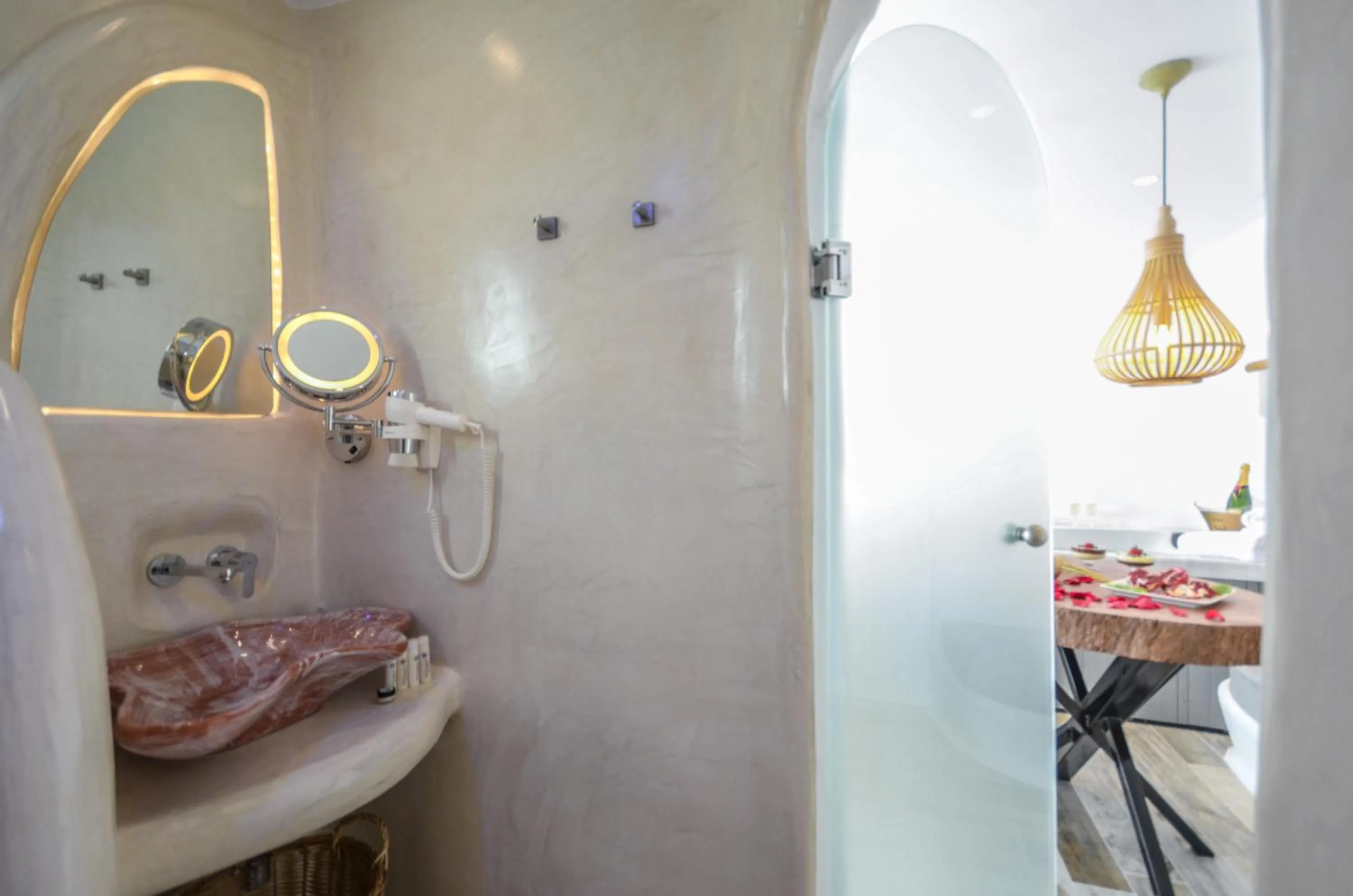 Naxos Island Escape Suites