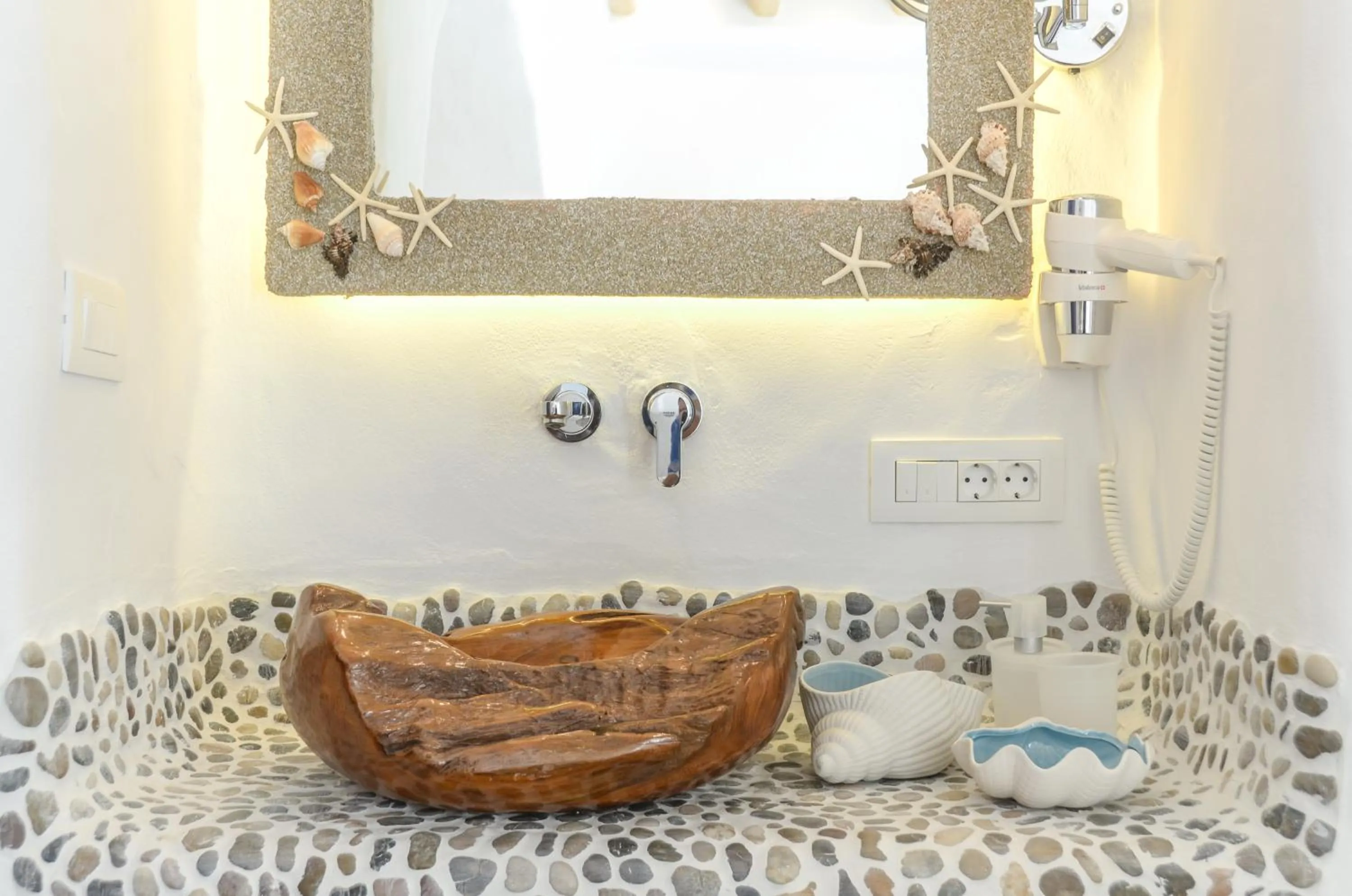 Bathroom in Naxos Island Escape Suites