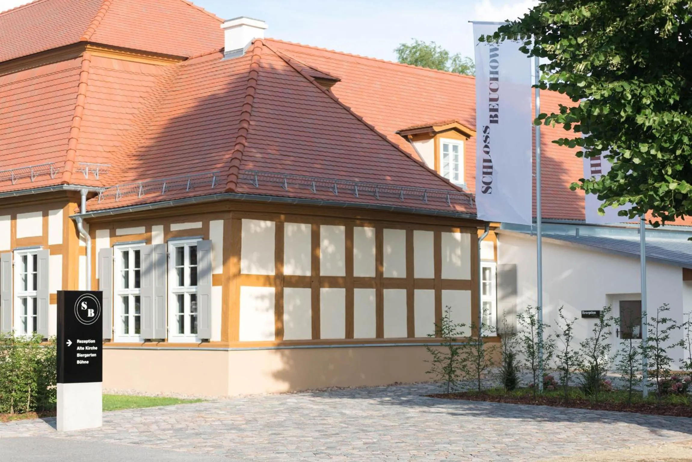Facade/entrance in Schloss Beuchow