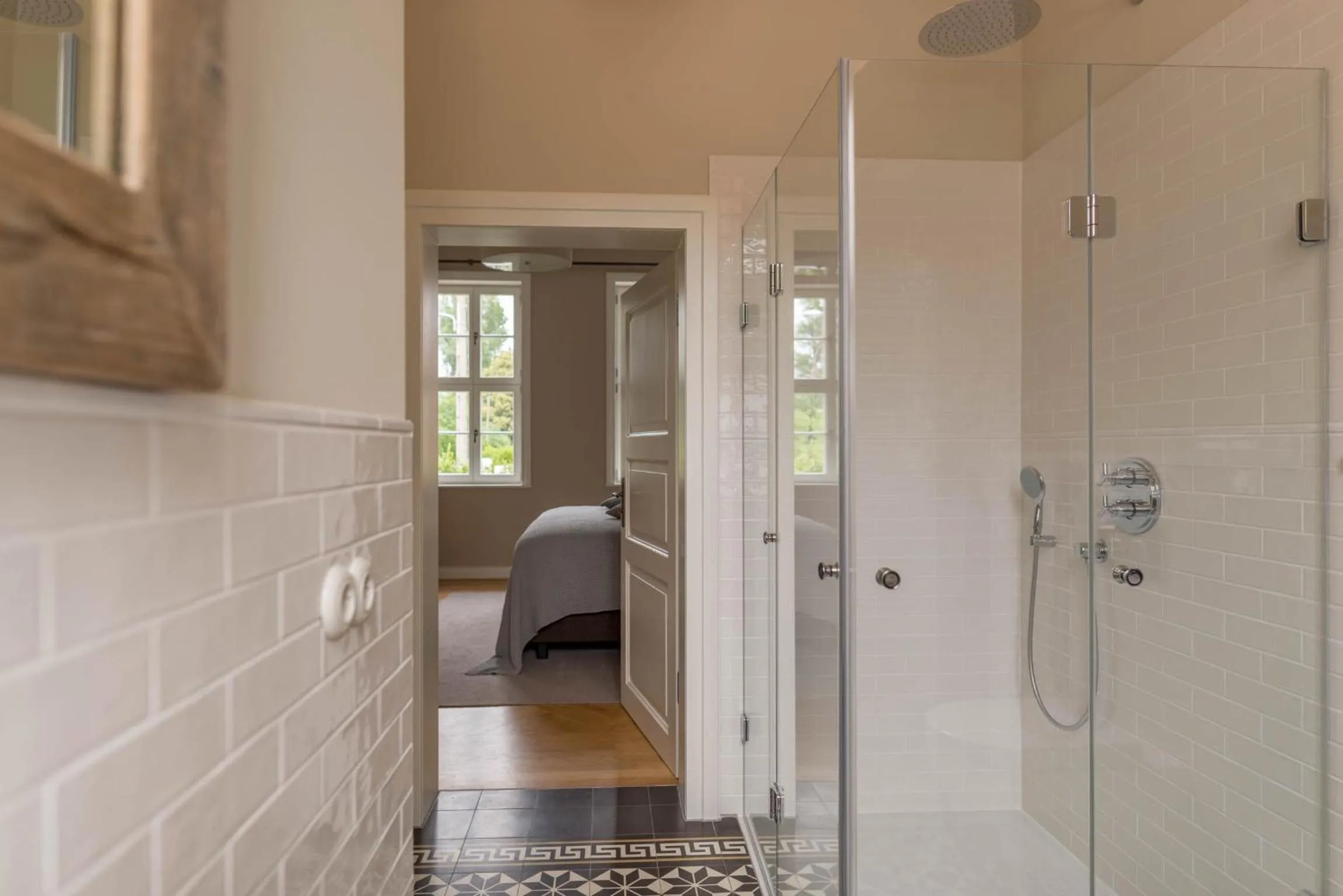 Shower, Bed in Schloss Beuchow