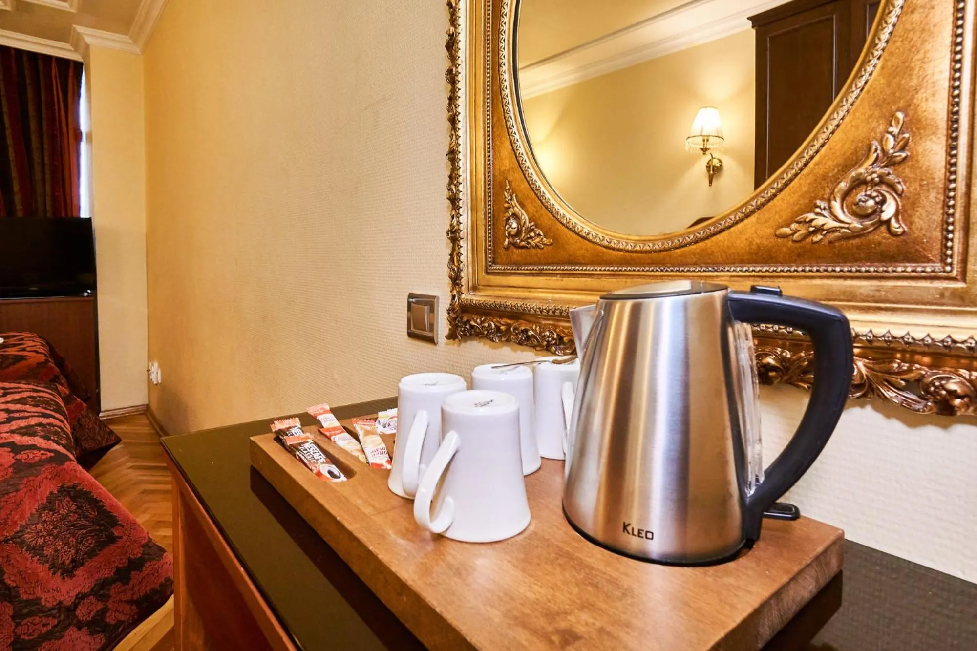Coffee/tea facilities in Amber Hotel & Spa