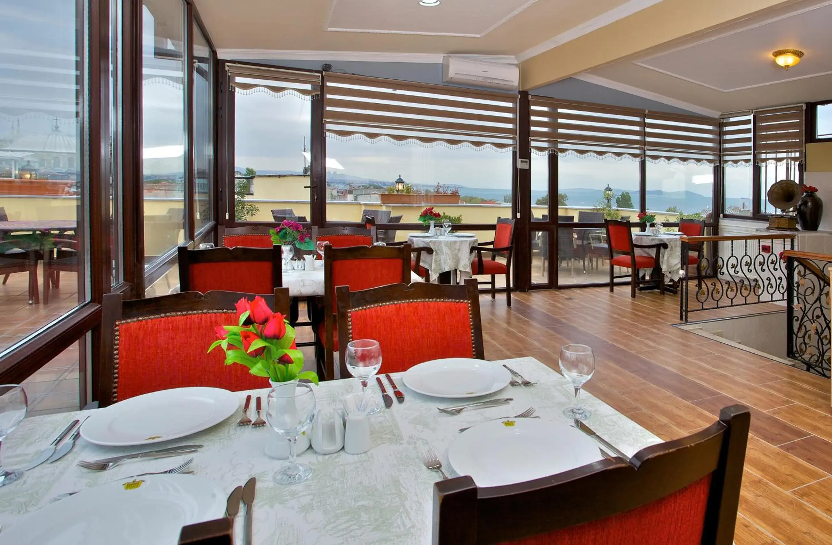 Restaurant/places to eat in Amber Hotel & Spa Restaurant/places to eat in Amber Hotel & Spa