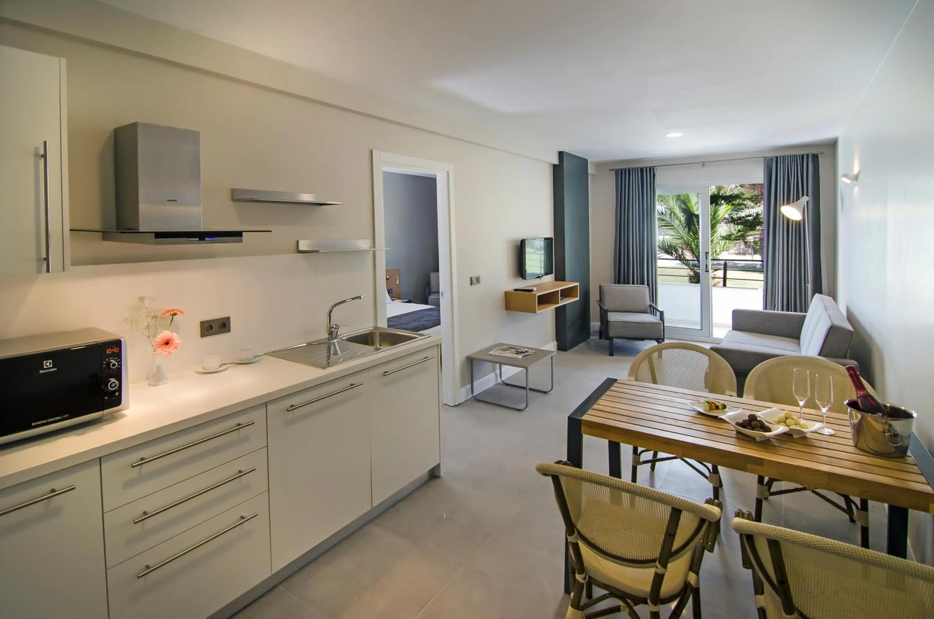 Kitchen or kitchenette in Altin Yunus Hotel & SPA - Çeşme