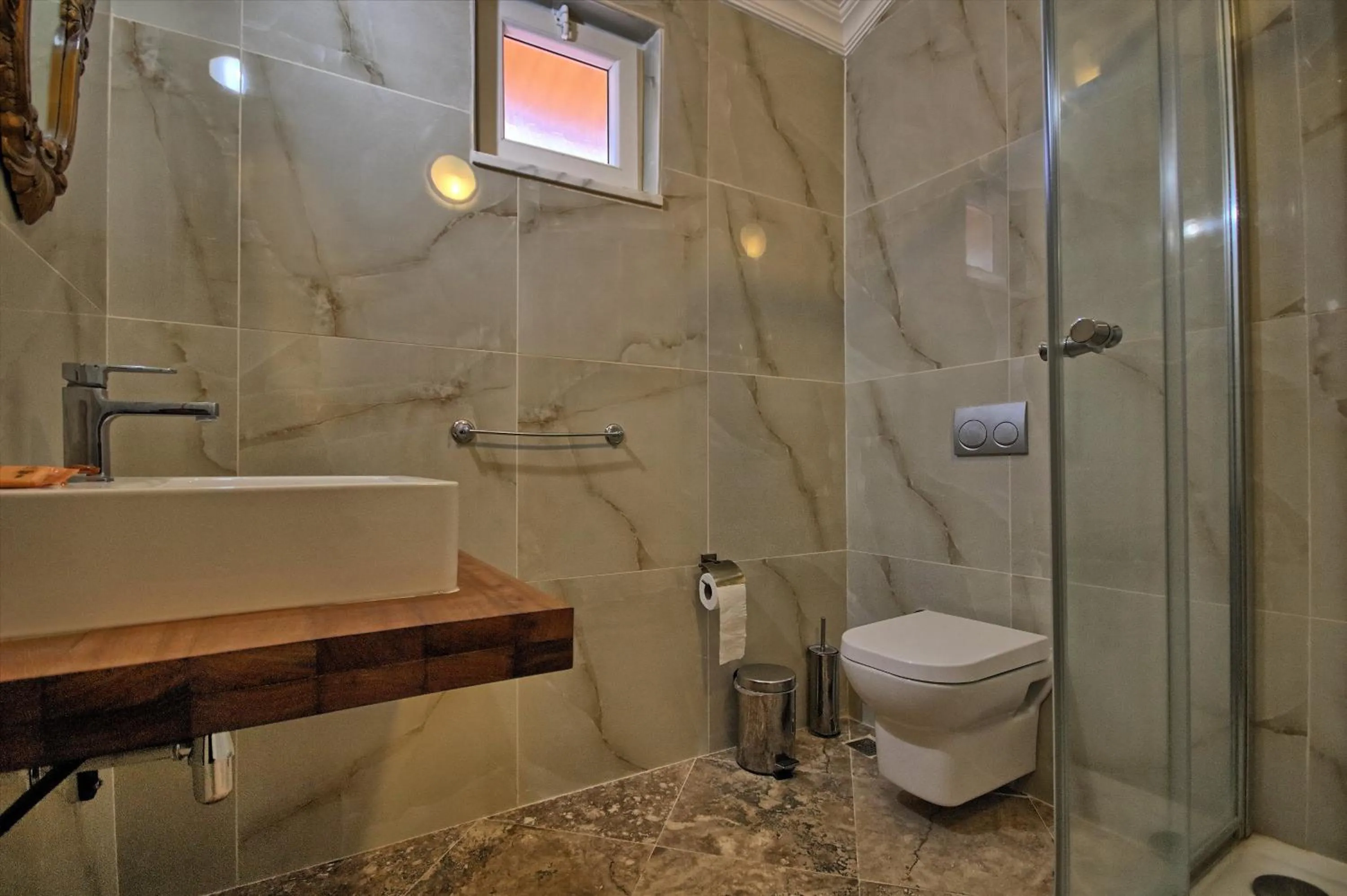 Shower in Dalya Life