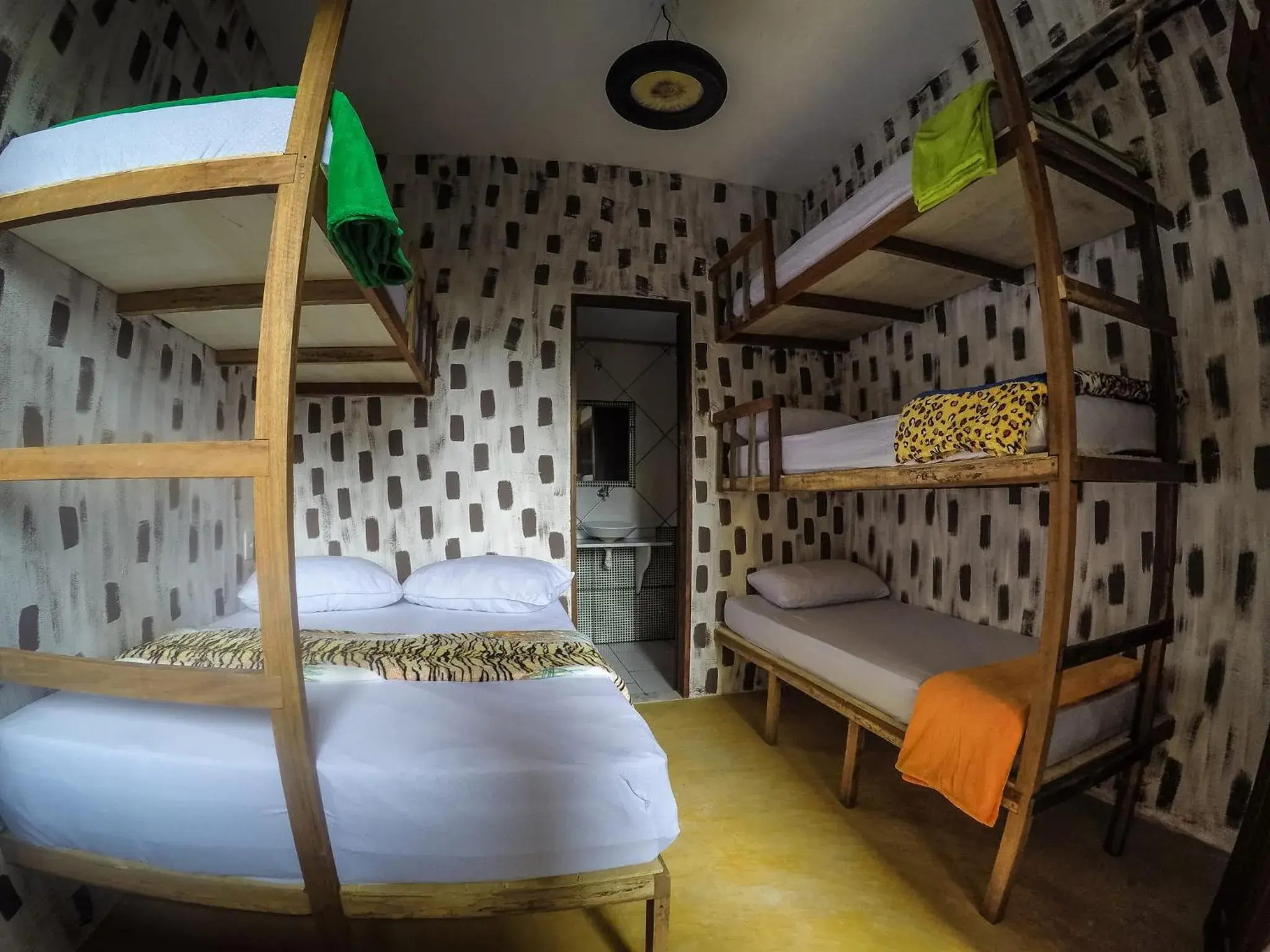 Family Room with Private Bathroom in Hostel Da Bruna - Botafogo Family Room with Private Bathroom in Hostel Da Bruna - Botafogo