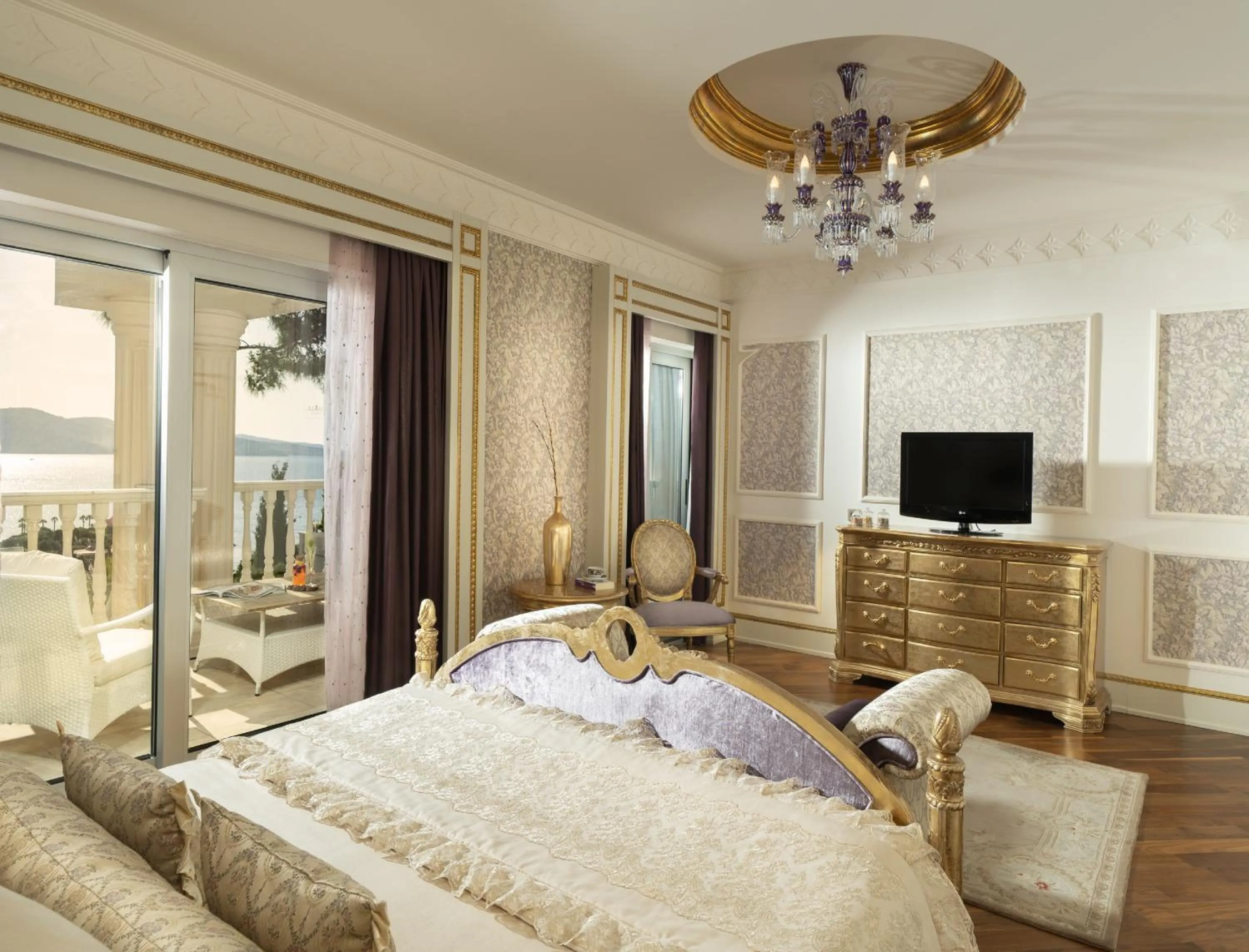 Photo of the whole room, Bed in Rixos Premium Bodrum