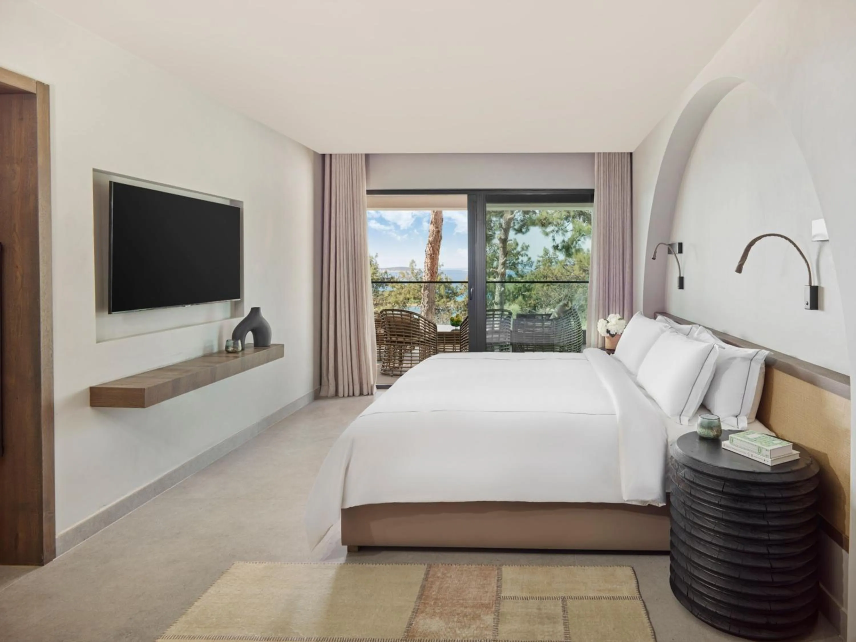 Bedroom, Bed in Rixos Premium Bodrum