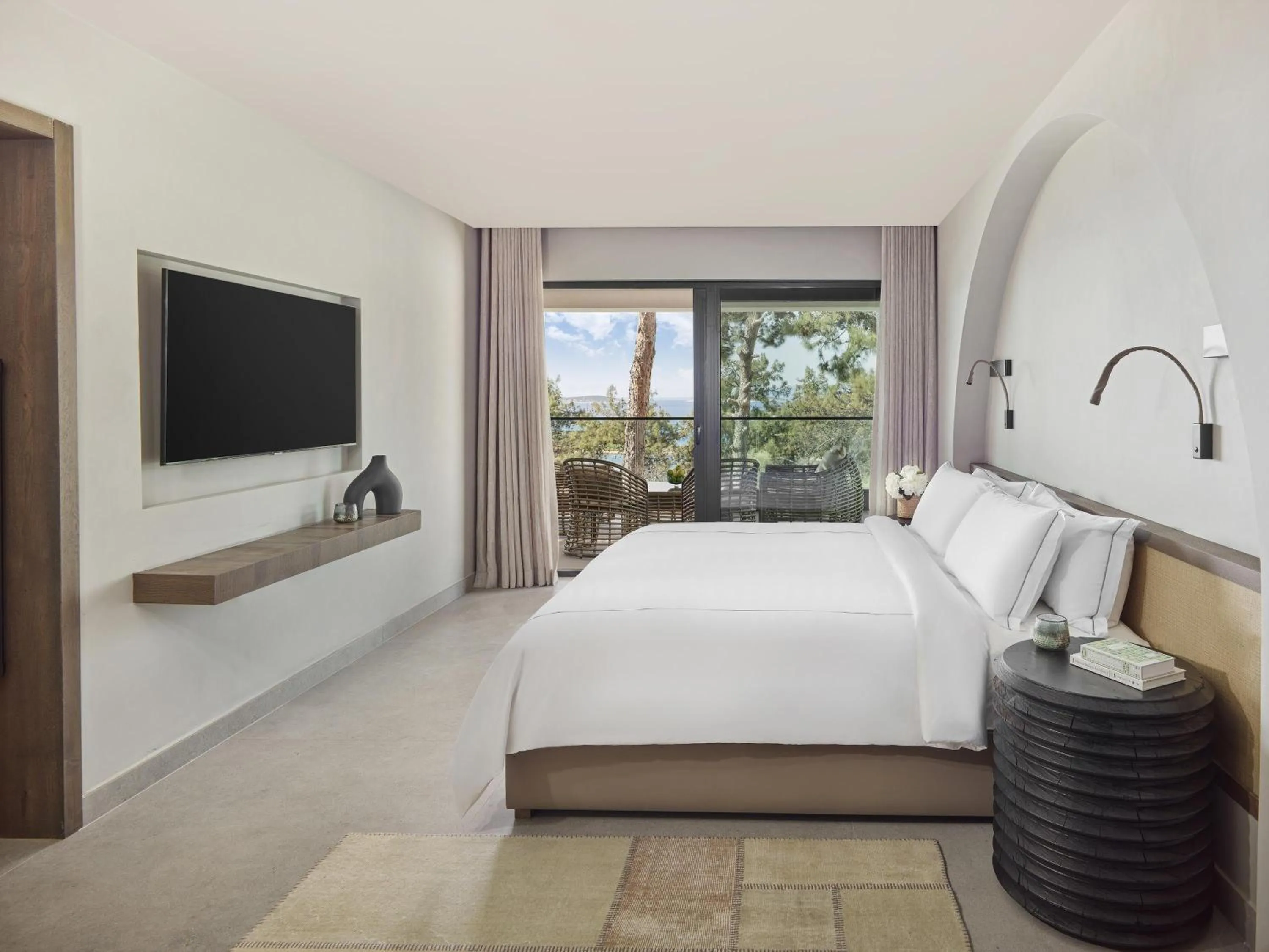 Bedroom, Bed in Rixos Premium Bodrum