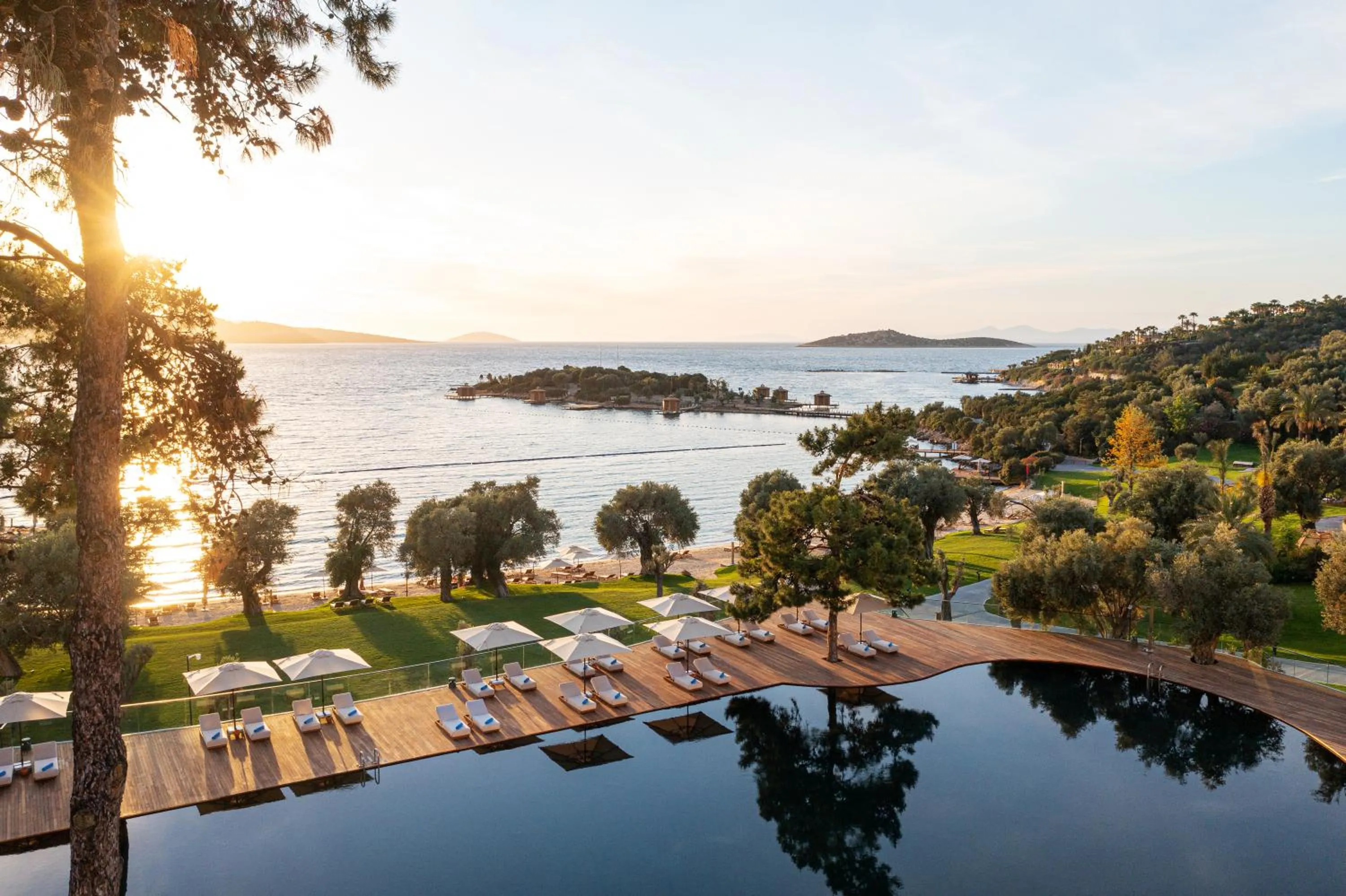 Pool view in Rixos Premium Bodrum