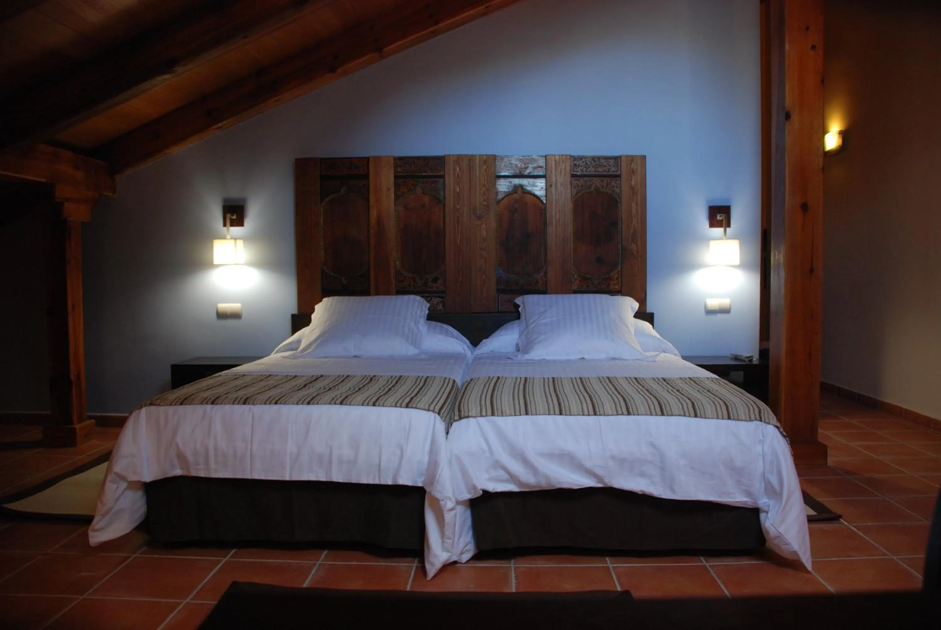 Bed in Hotel Convento Del Giraldo