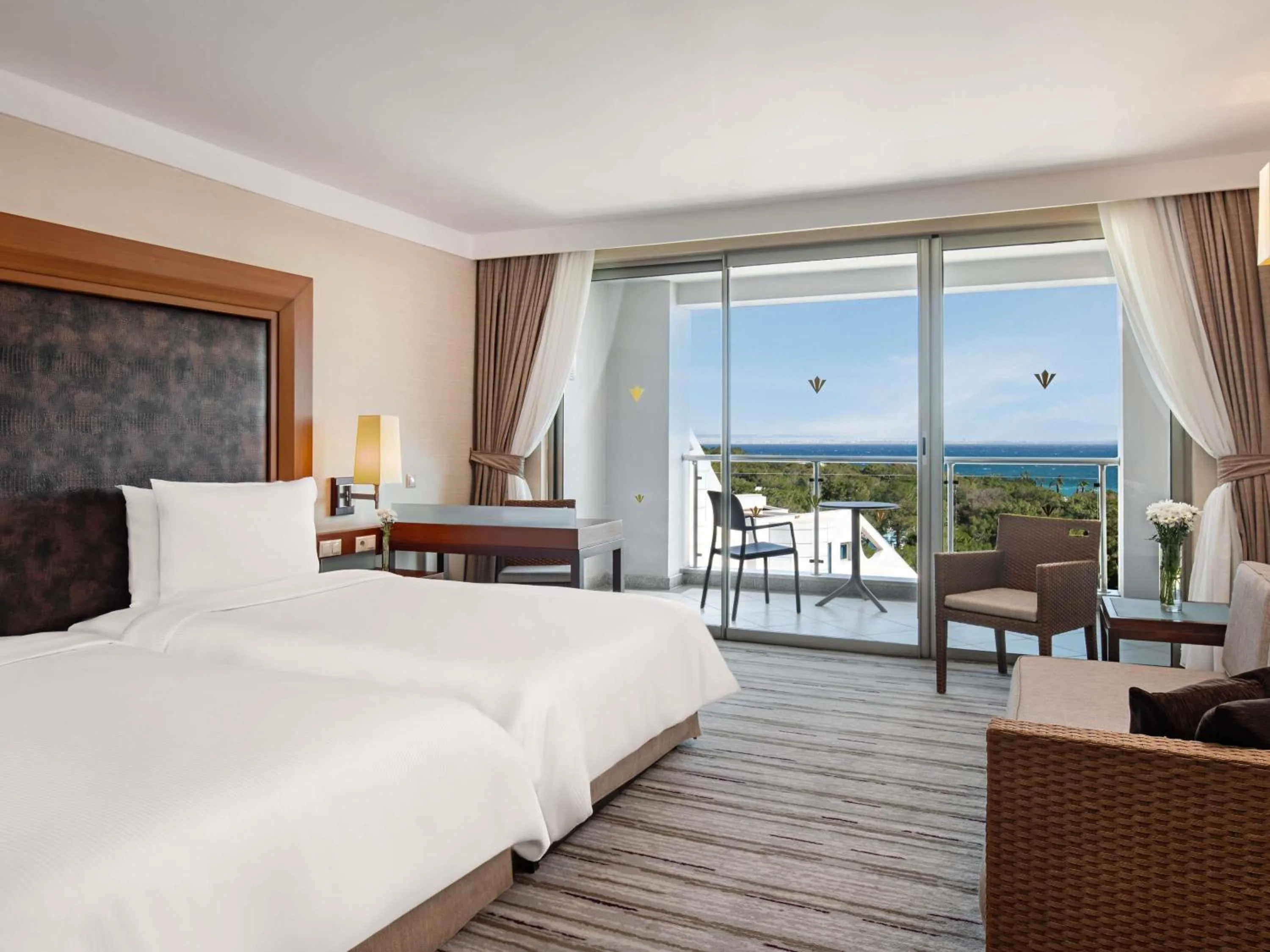 Bedroom, Bed in Rixos Sungate - The Land of Legends Access