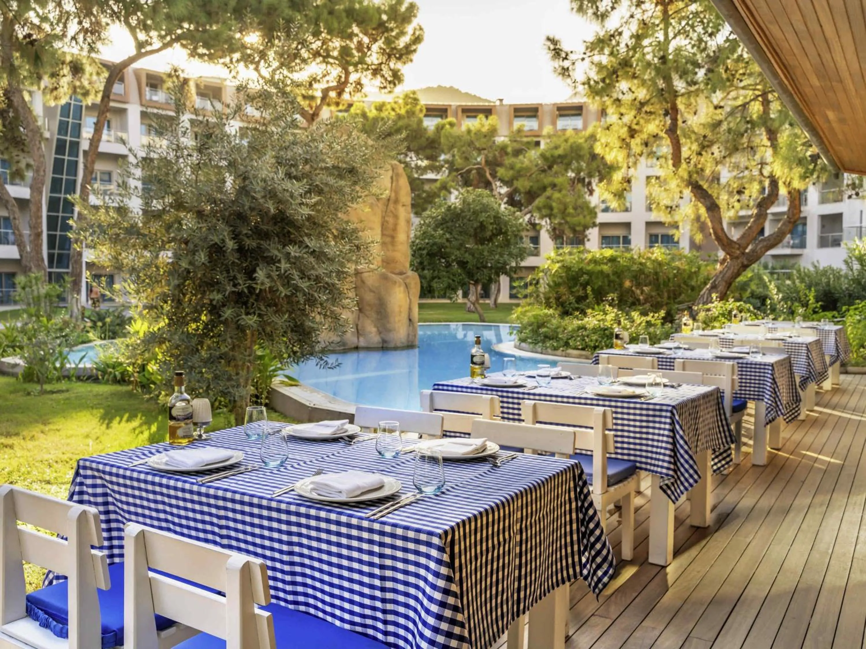 Restaurant/places to eat in Rixos Sungate - The Land of Legends Access