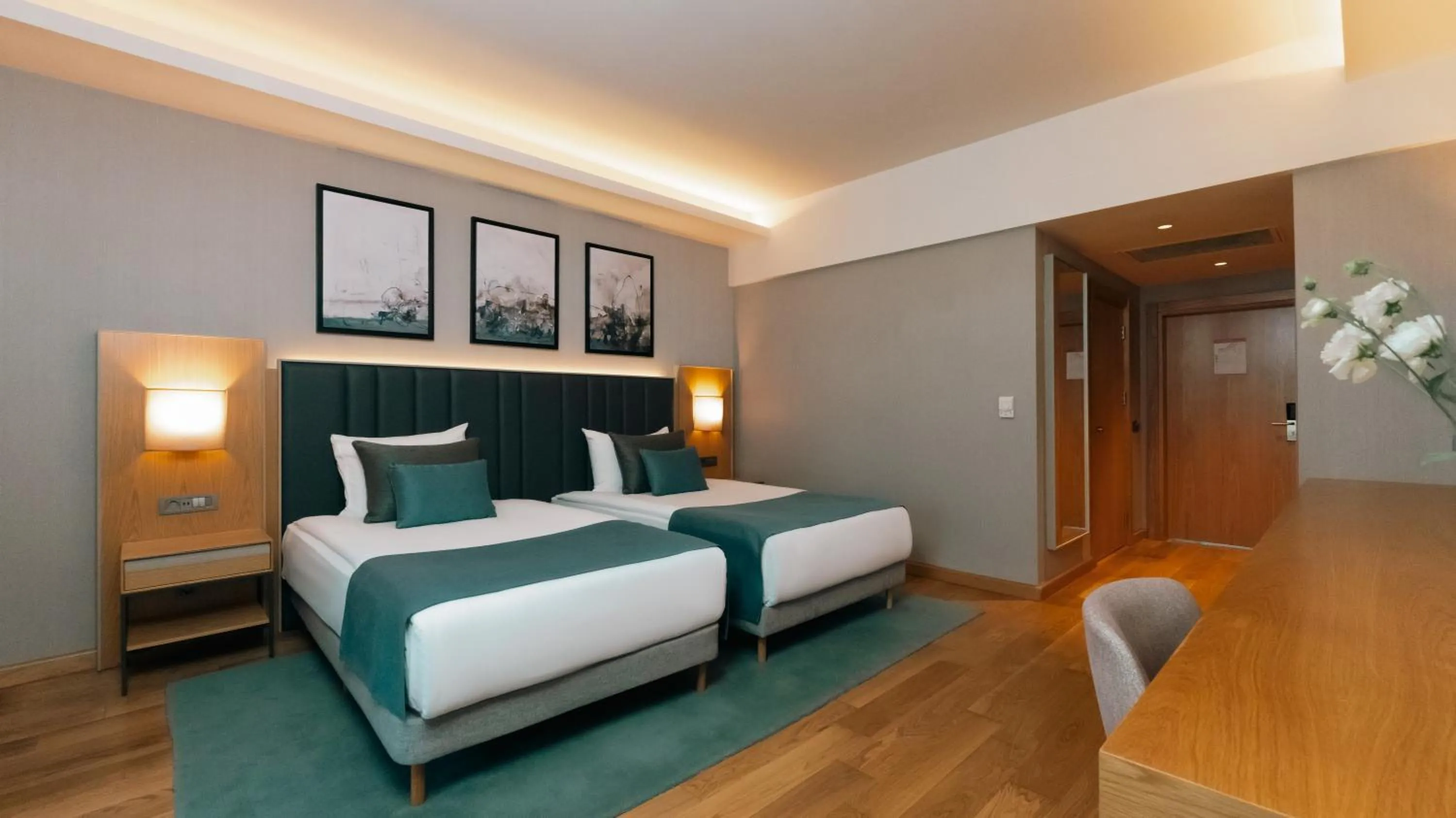 Photo of the whole room, Bed in Rixos Sungate - The Land of Legends Access