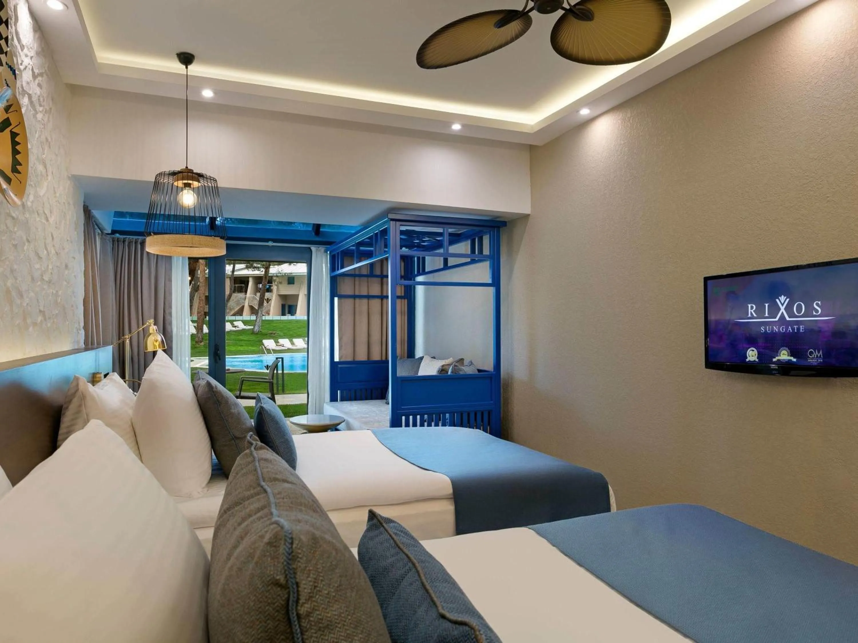 Bedroom, Bed in Rixos Sungate - The Land of Legends Access