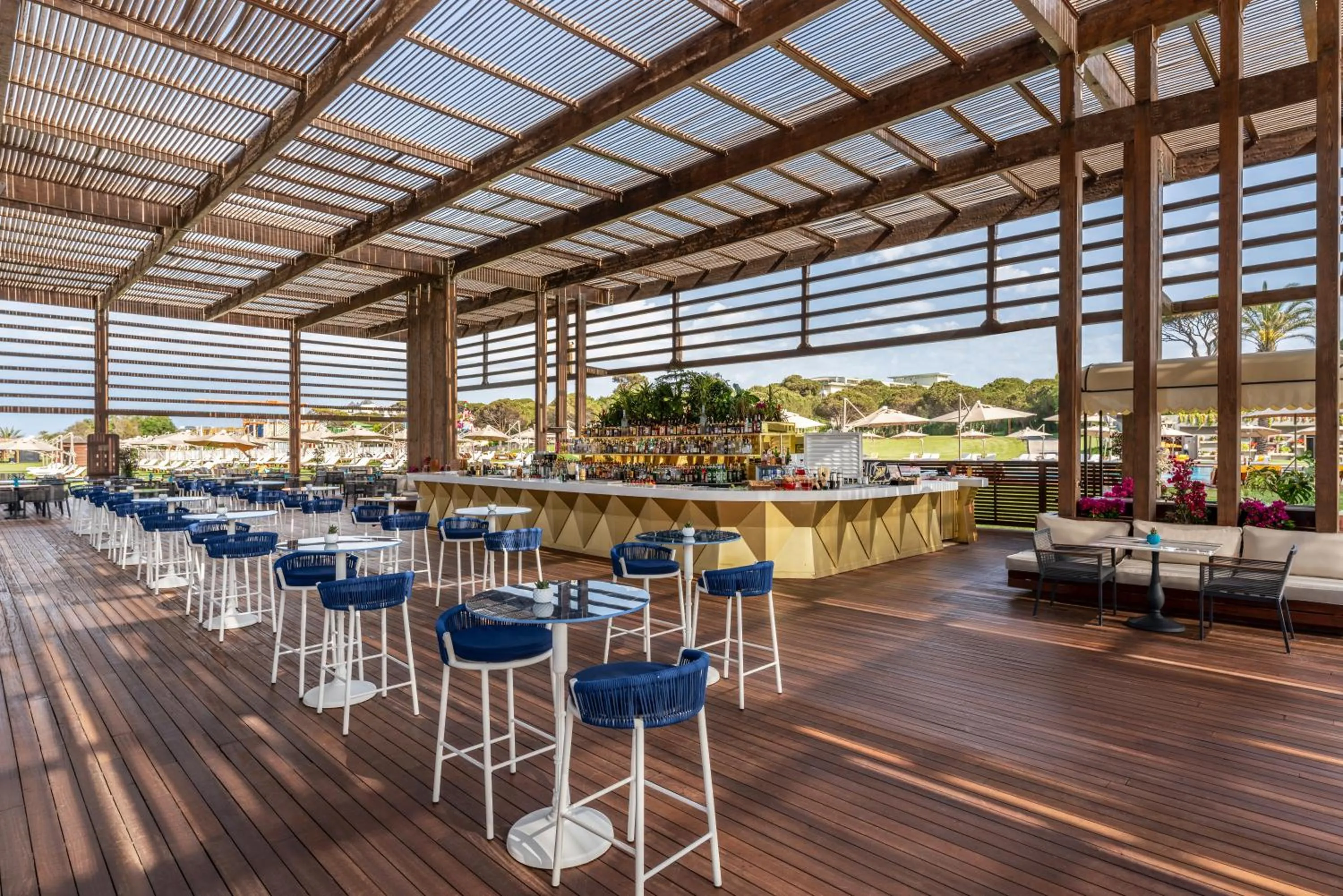 Lounge or bar in Rixos Premium Belek - The Land of Legends Access