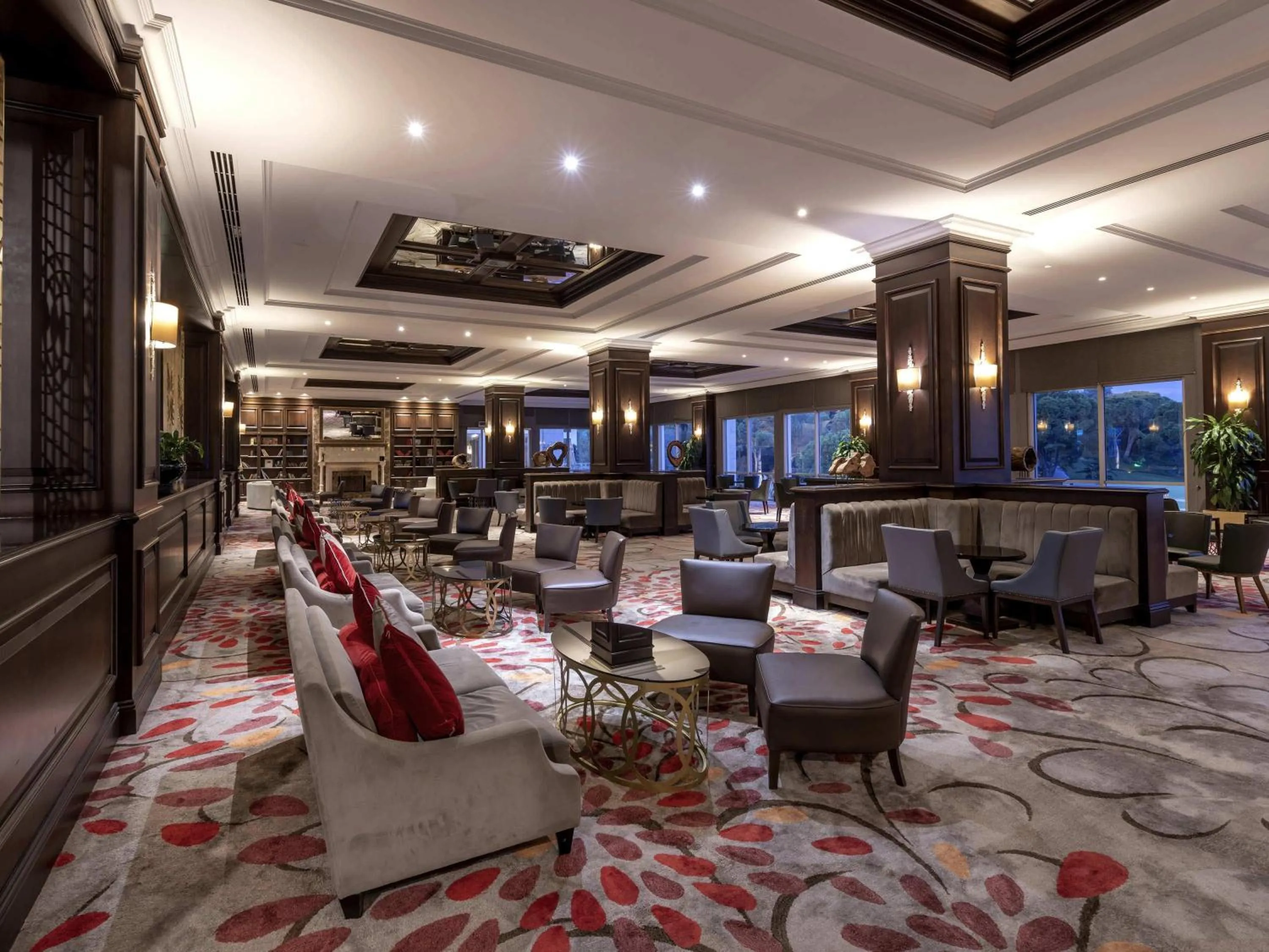 Lounge or bar in Rixos Premium Belek - The Land of Legends Access