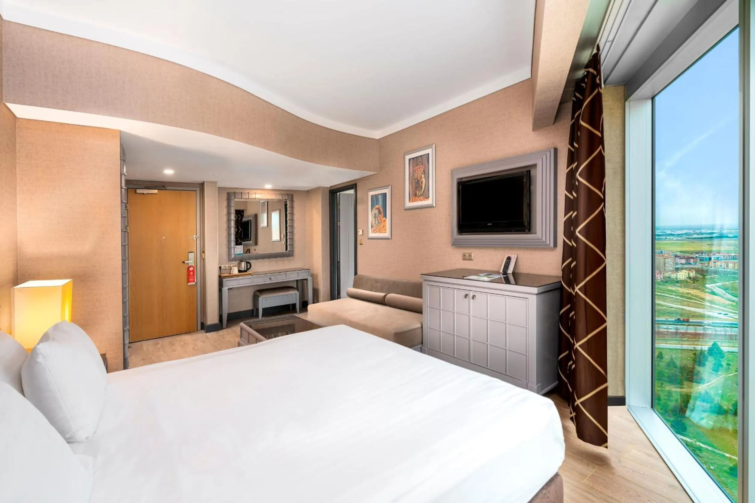 Bed in Grand Hotel Konya