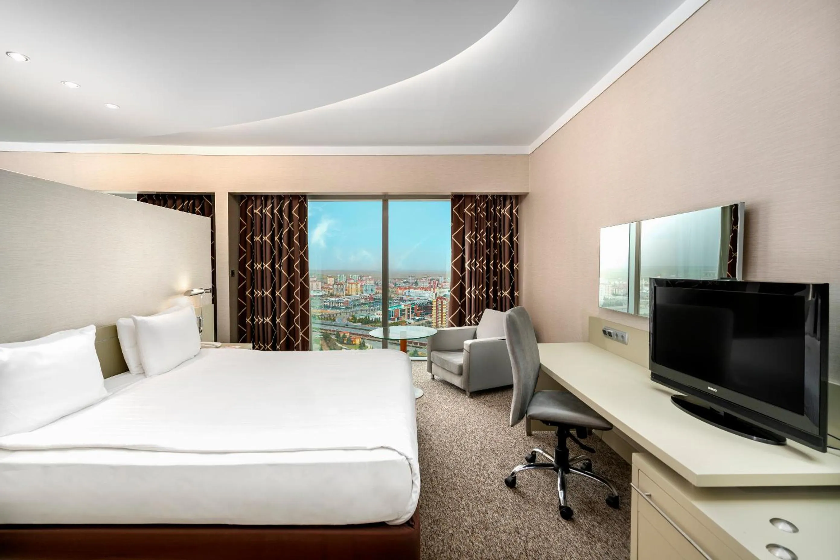 Bed in Grand Hotel Konya