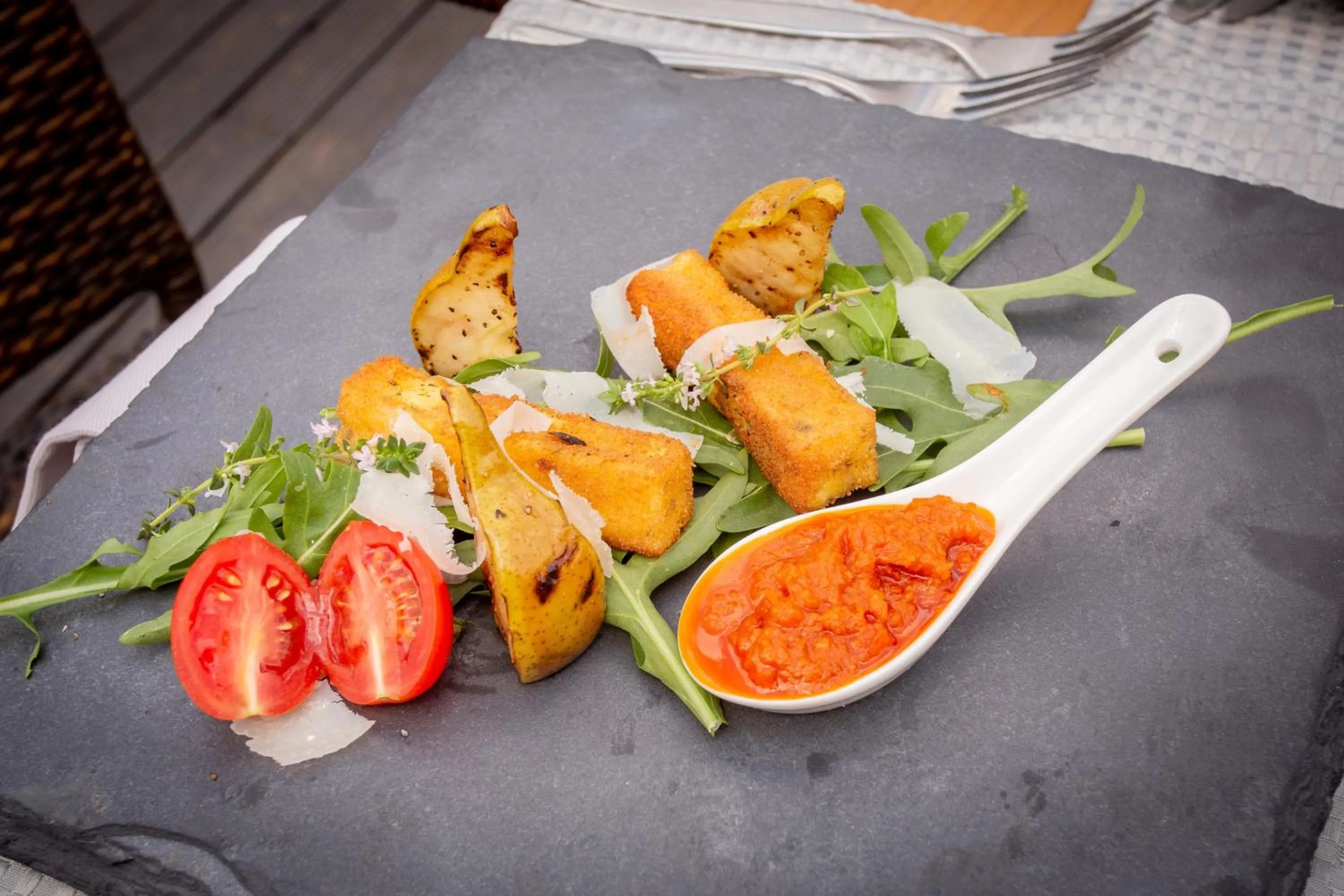 Food in Whispering Pines Country Estate