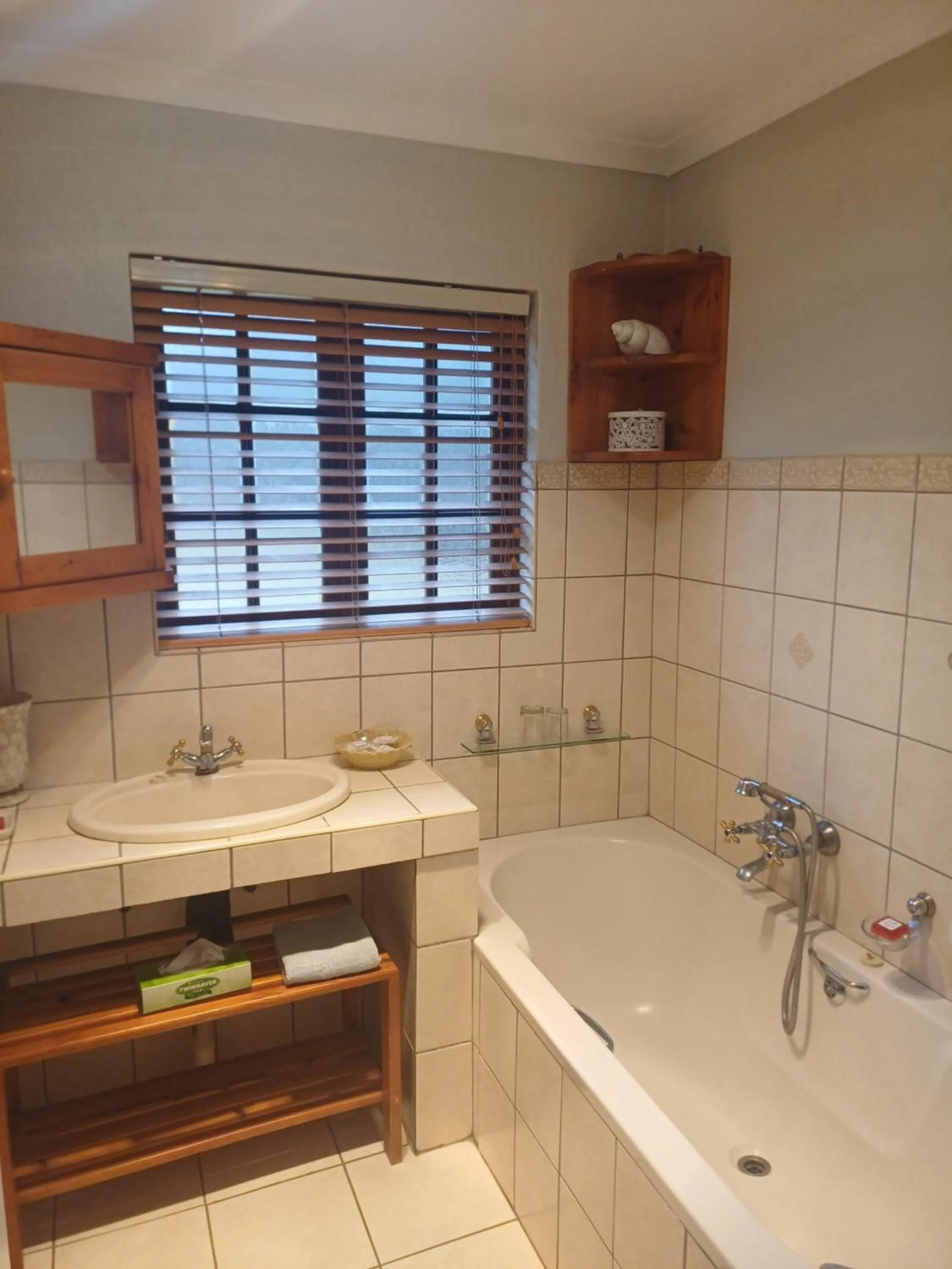 Bath in Whispering Pines Country Estate