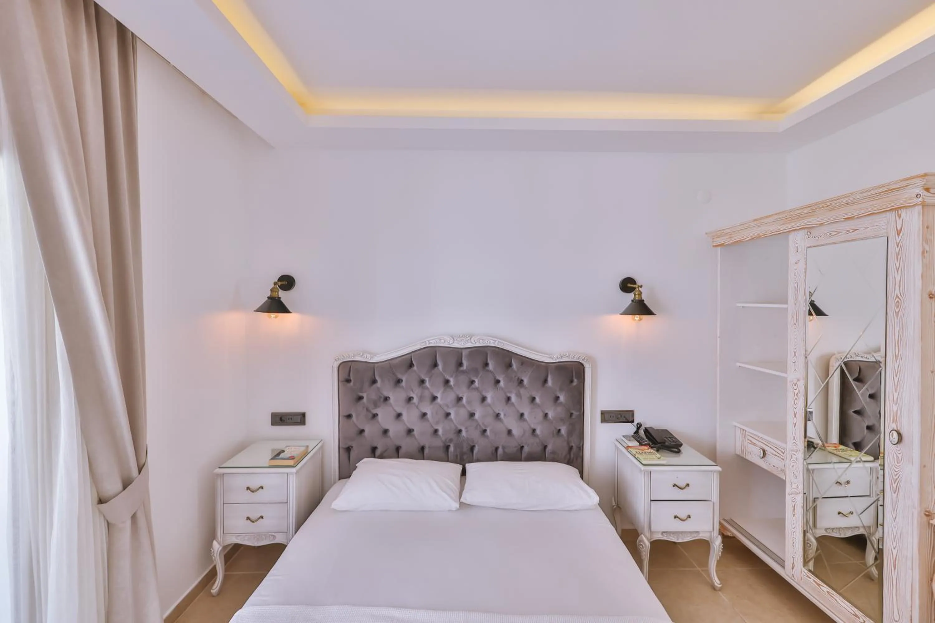 Photo of the whole room in Belinda Hotel