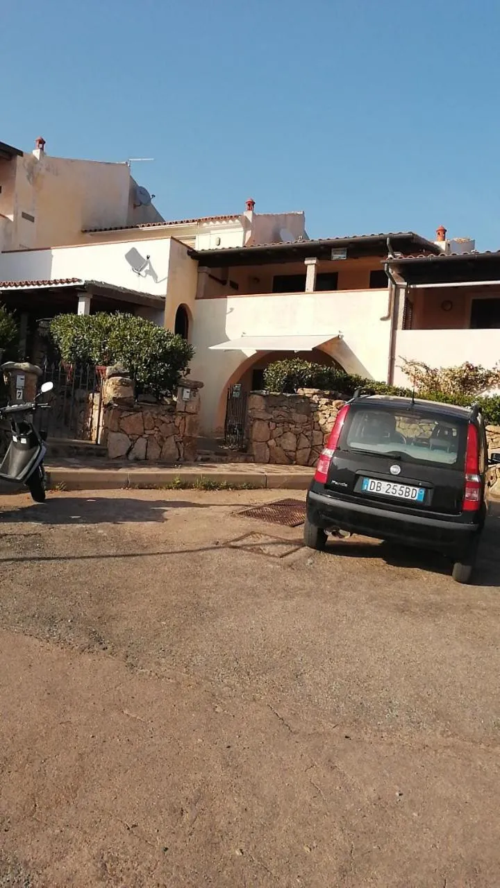 Street view in Cala Delfino
