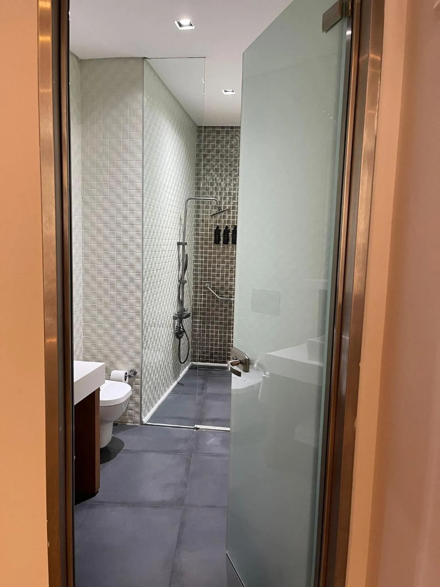 Shower in Misafir Suites 8 Istanbul
