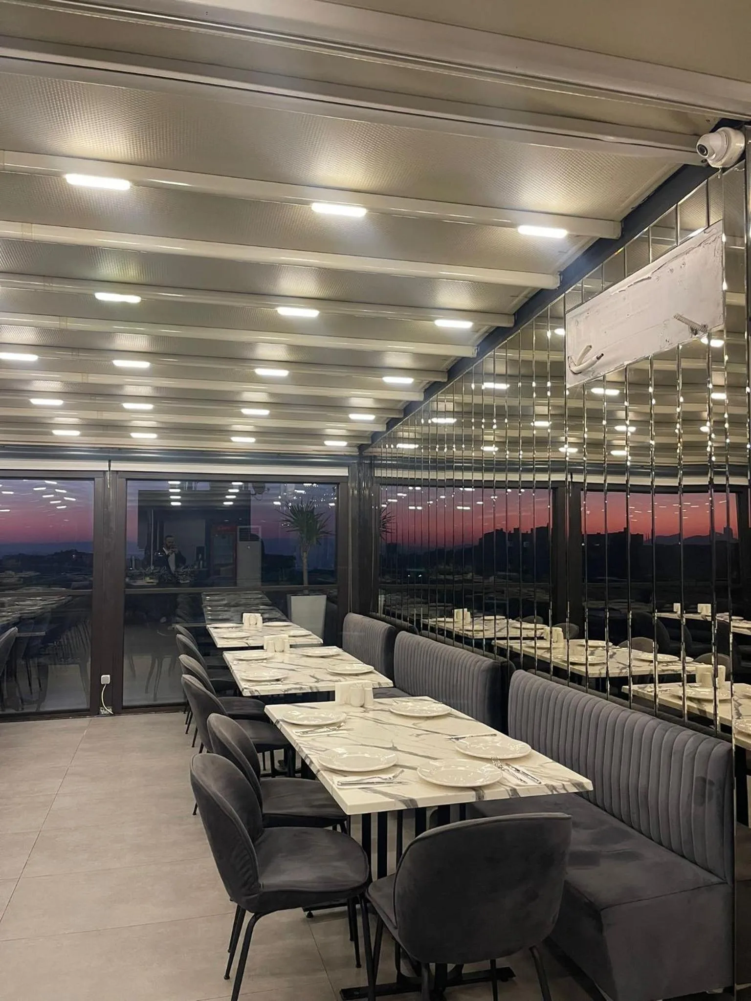 Restaurant/places to eat in Misafir Suites 8 Istanbul