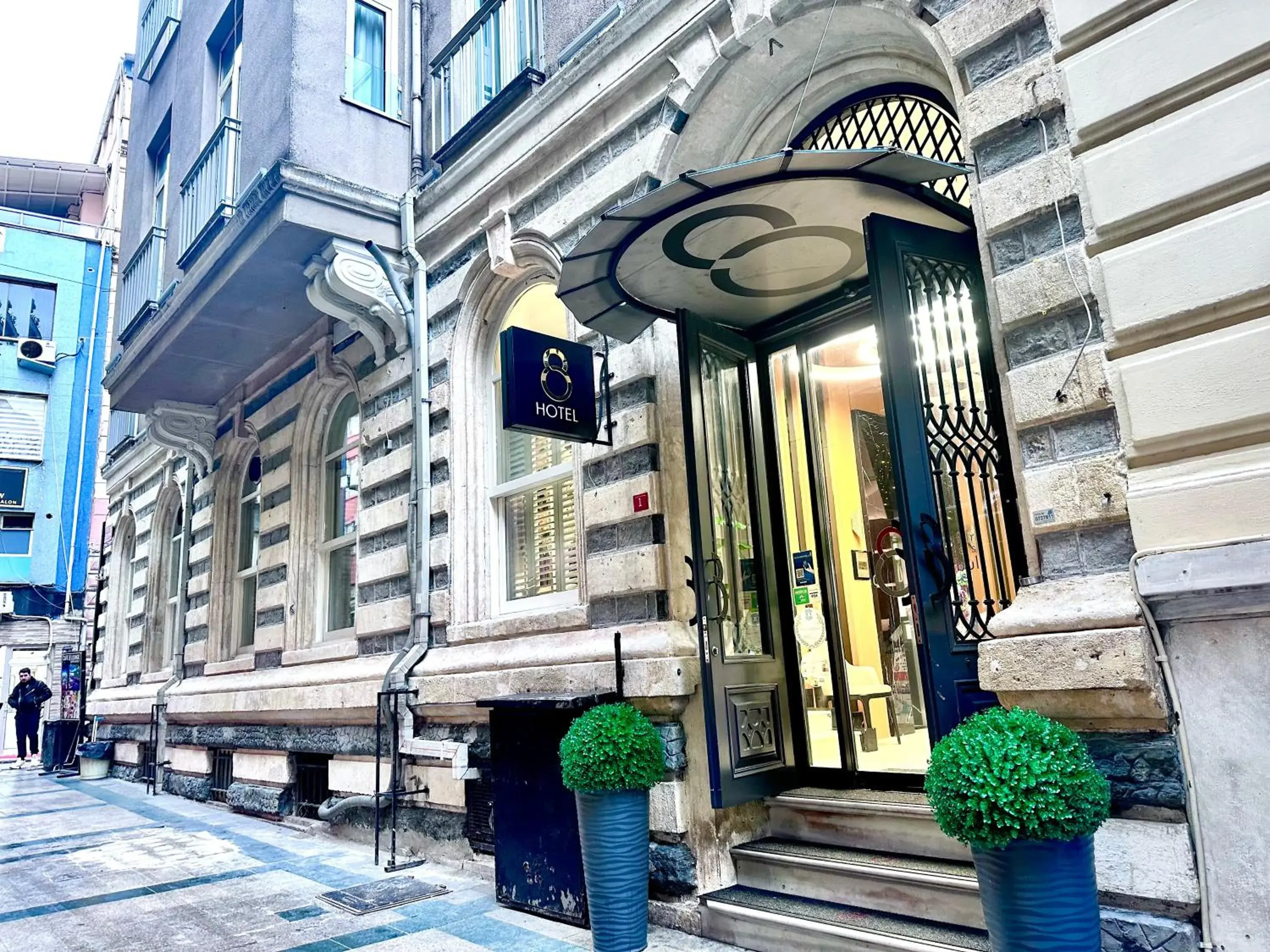 Property building in Misafir Suites 8 Istanbul Property building in Misafir Suites 8 Istanbul