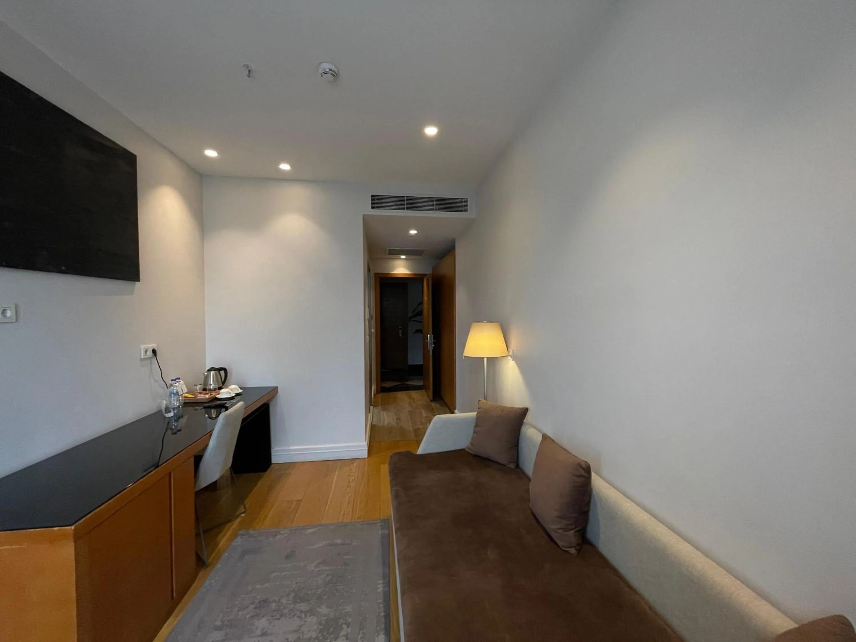 Photo of the whole room in Misafir Suites 8 Istanbul