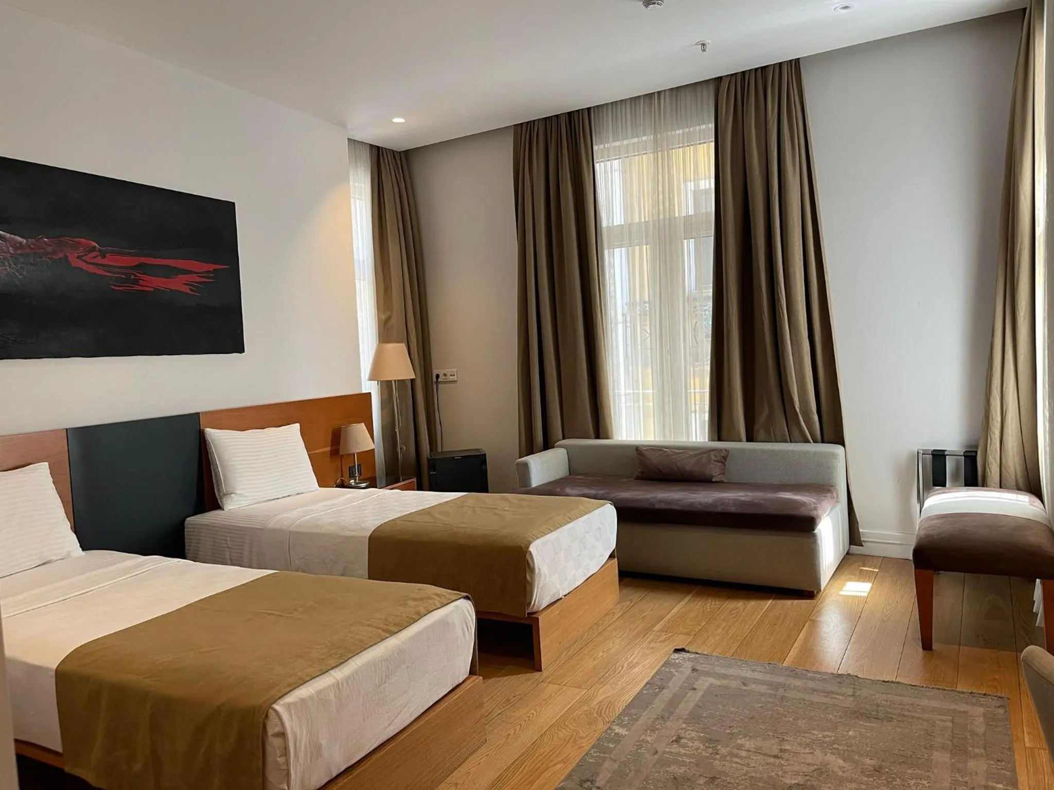 Seating area, Bed in Misafir Suites 8 Istanbul