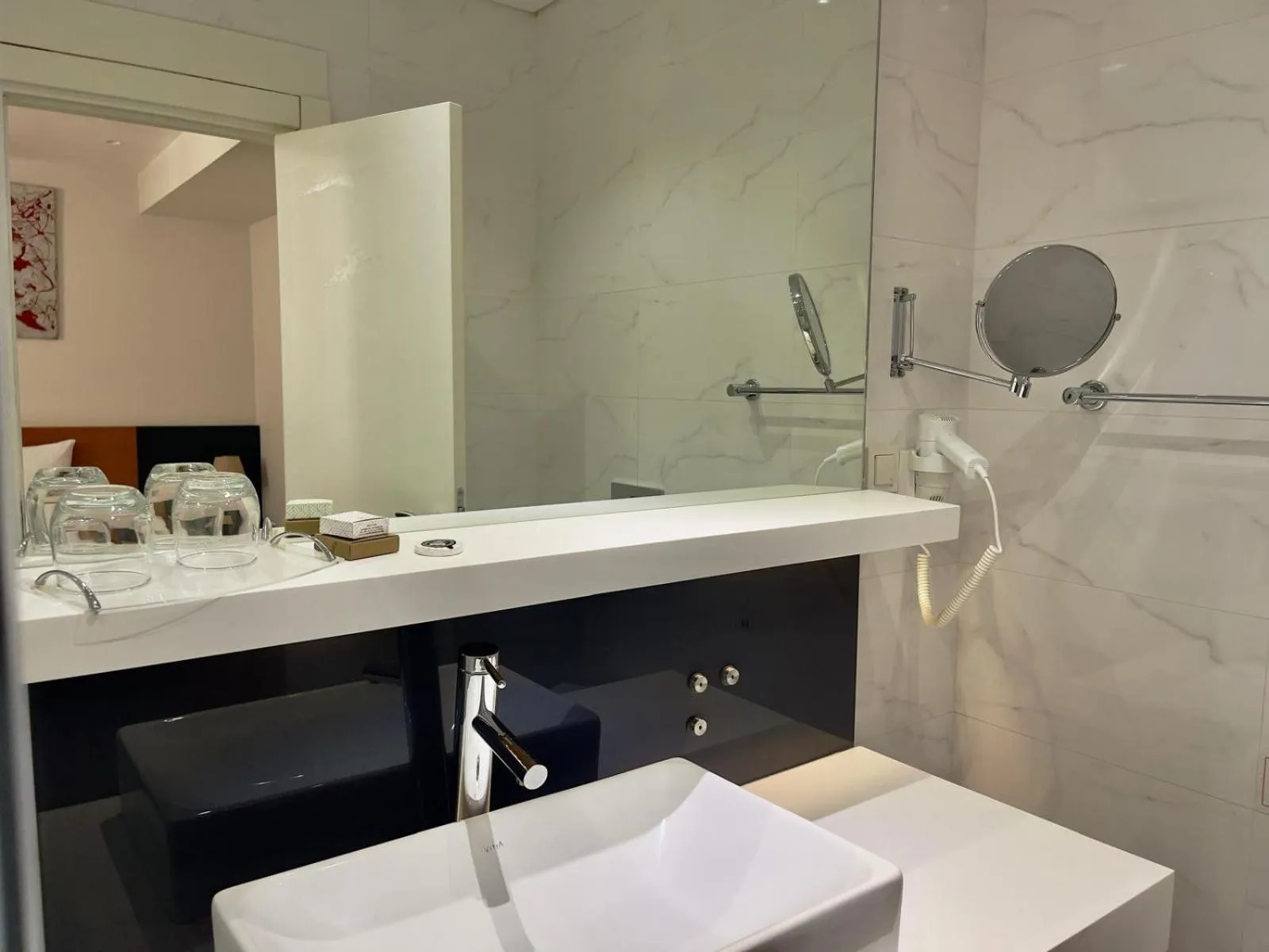 Shower in Misafir Suites 8 Istanbul