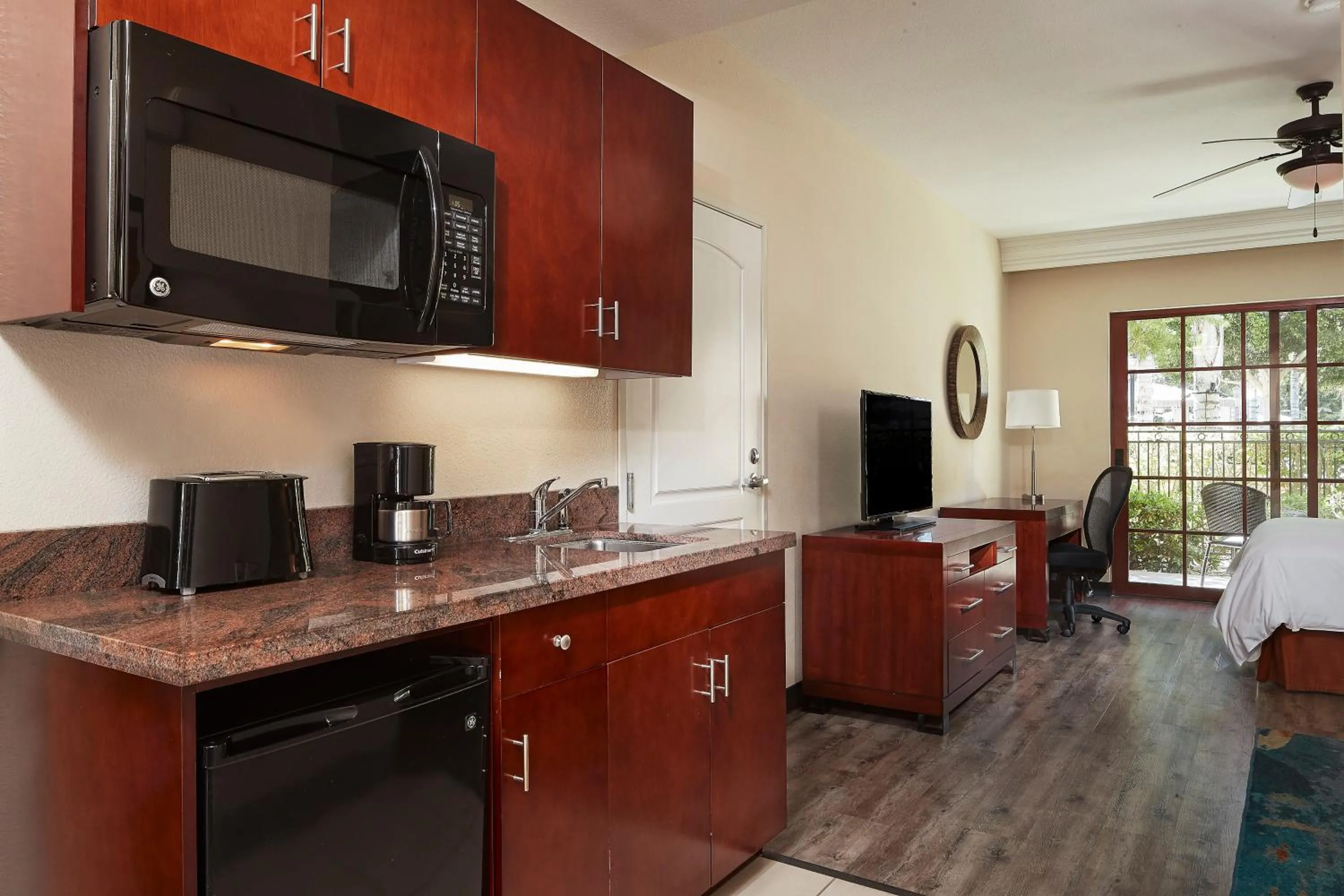 Kitchen or kitchenette in Marbrisa Carlsbad Resort