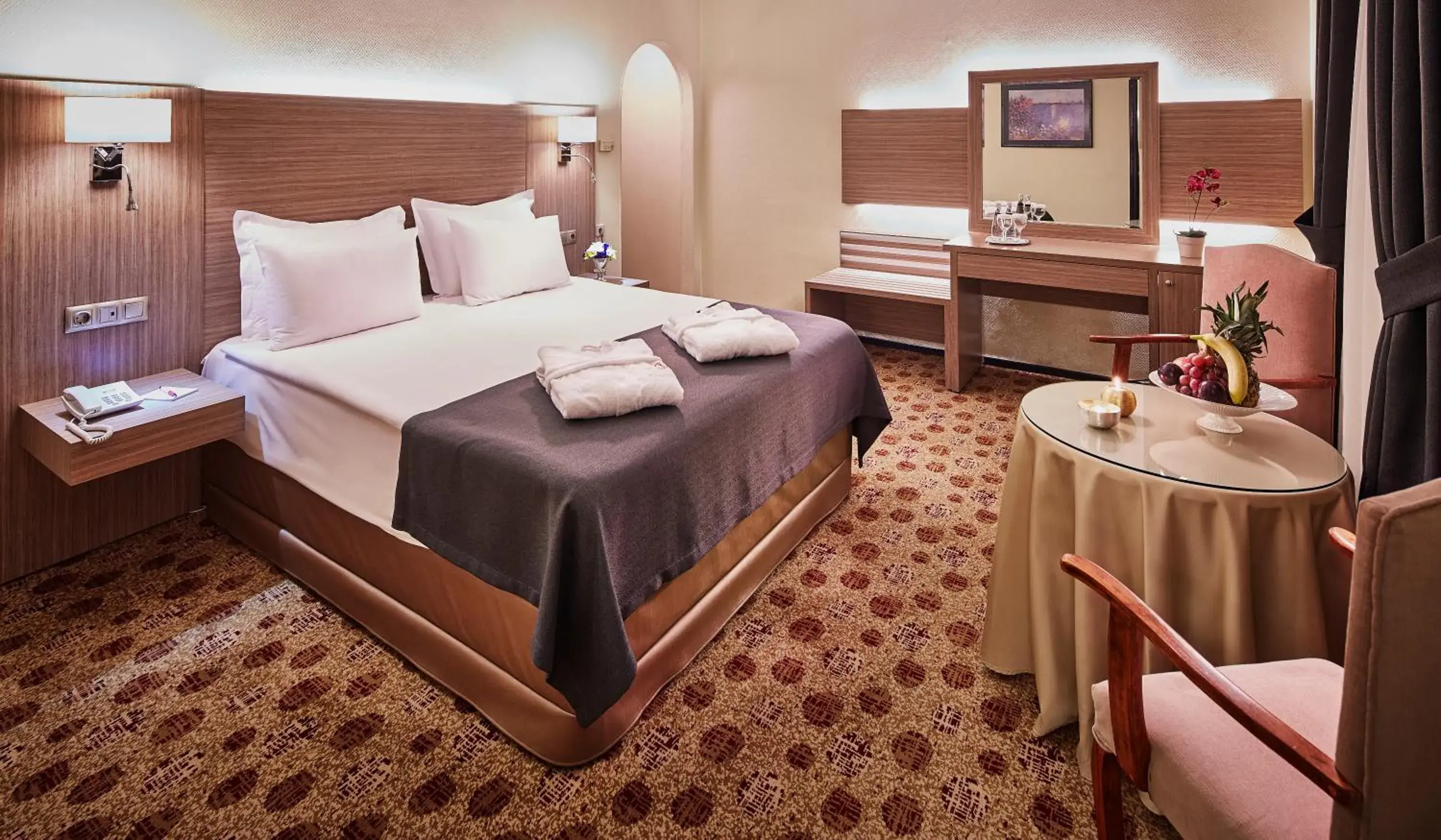 Photo of the whole room, Bed in Güneş Hotel Merter Photo of the whole room, Bed in Güneş Hotel Merter