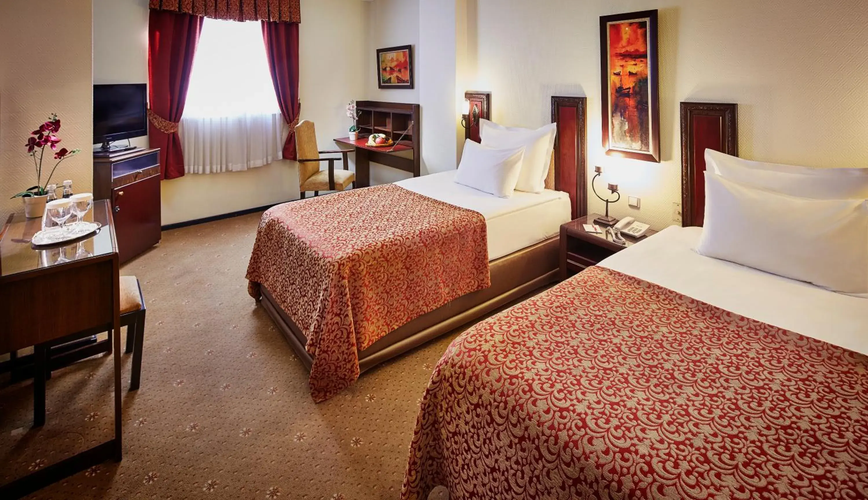 Photo of the whole room, Bed in Güneş Hotel Merter Photo of the whole room, Bed in Güneş Hotel Merter