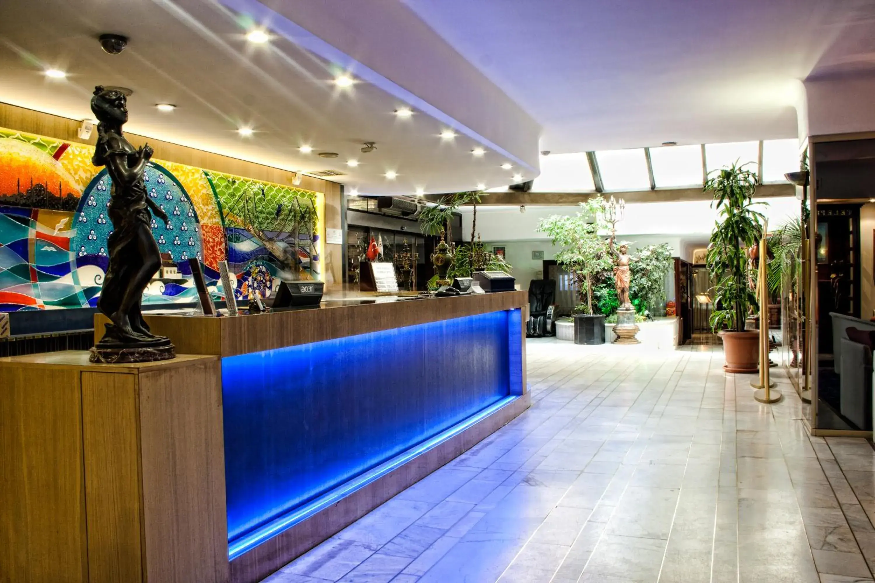 Lobby or reception in Güneş Hotel Merter Lobby or reception in Güneş Hotel Merter