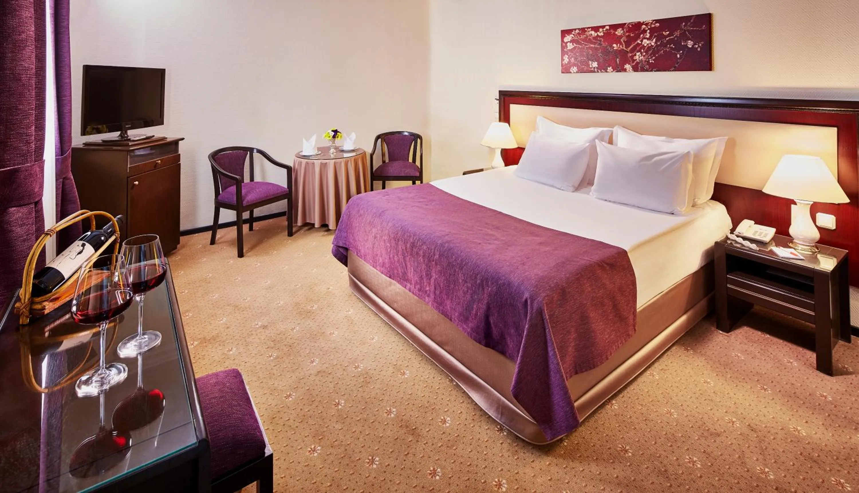 Photo of the whole room, Bed in Güneş Hotel Merter