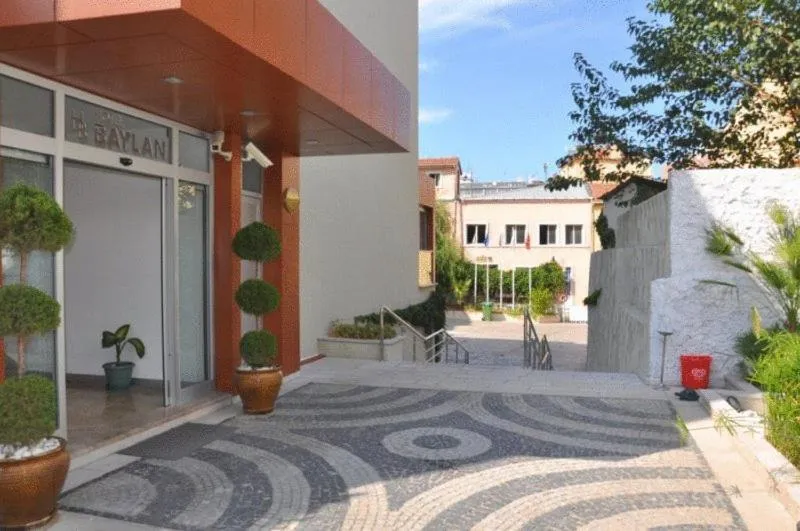 Facade/entrance in Hotel Baylan İzmir