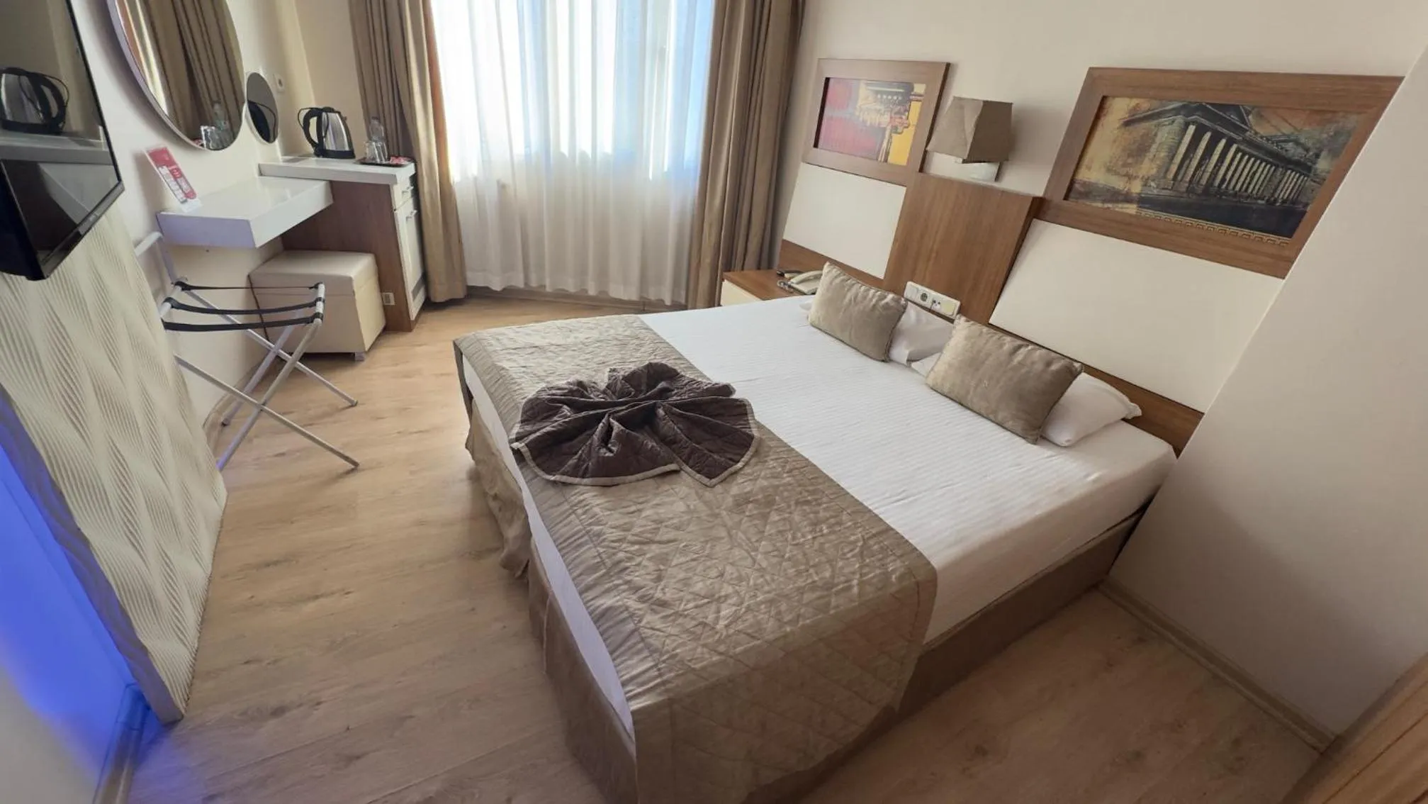 Bed in Hotel Baylan İzmir