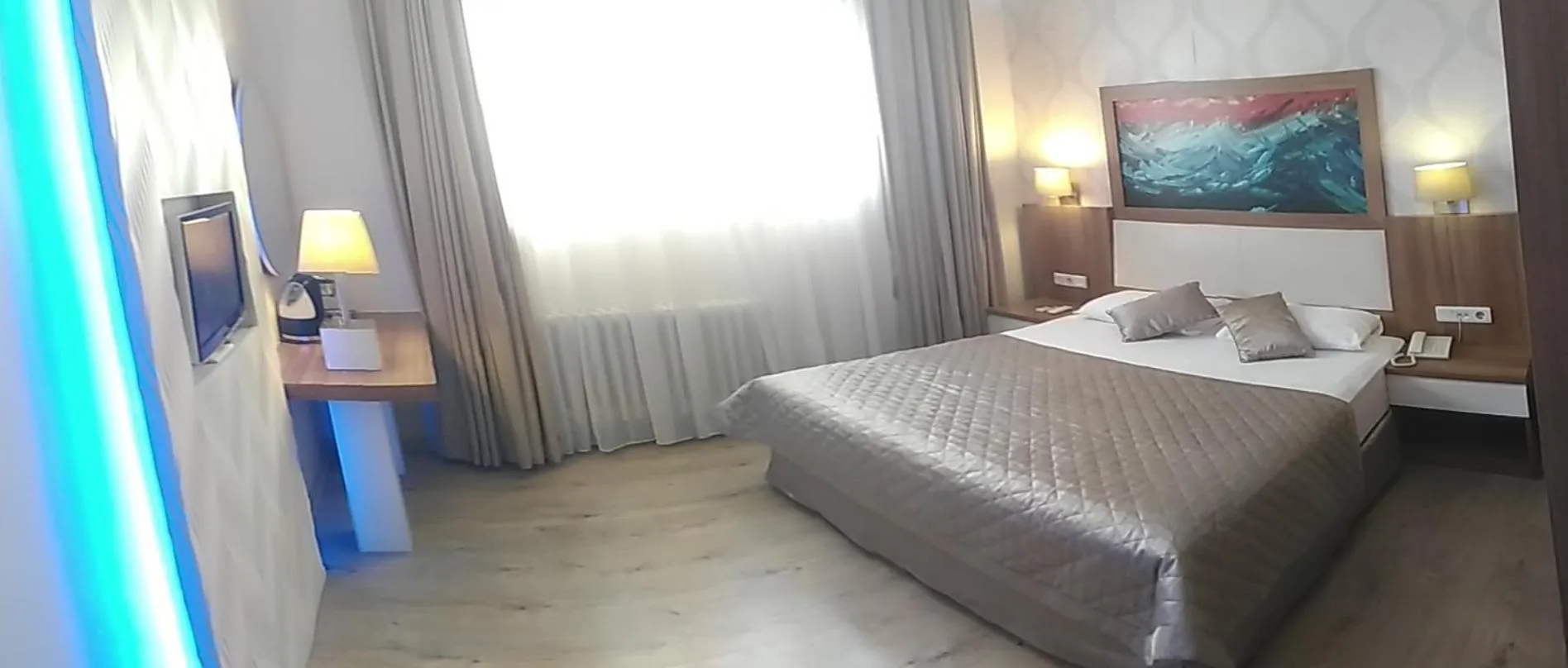 Photo of the whole room, Bed in Hotel Baylan İzmir