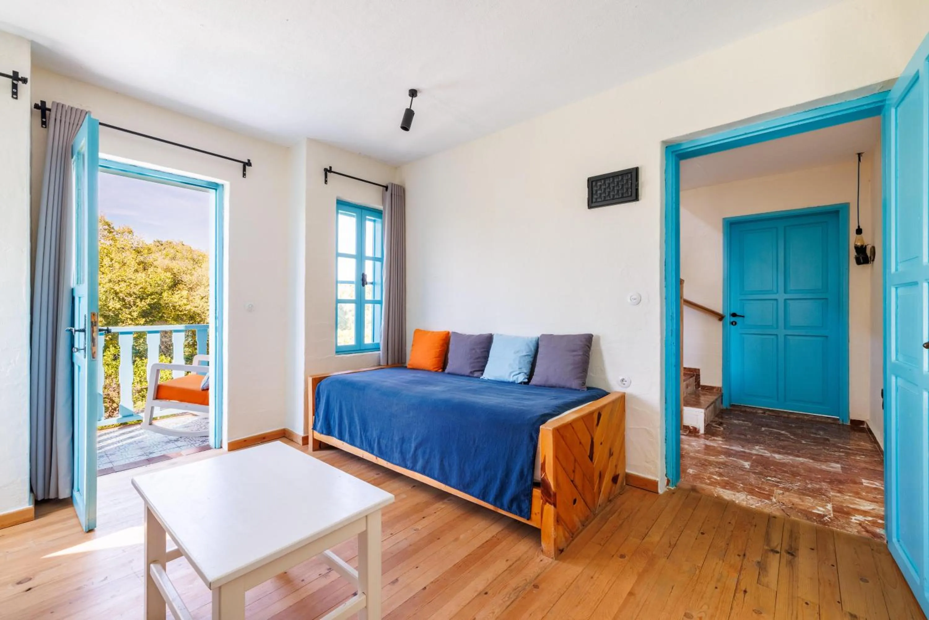 Photo of the whole room, Bed in Yonca Lodge