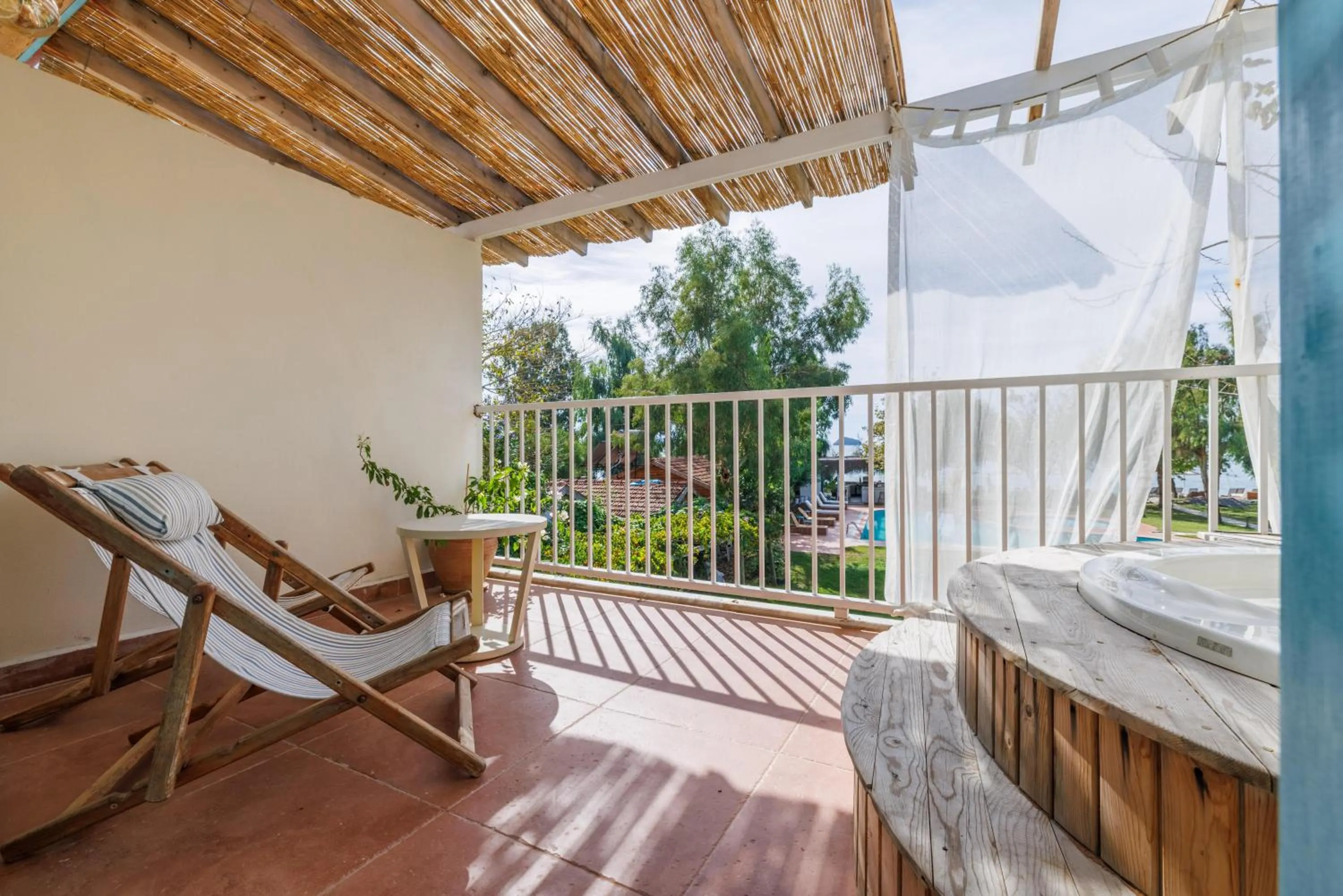 Balcony/Terrace in Yonca Lodge