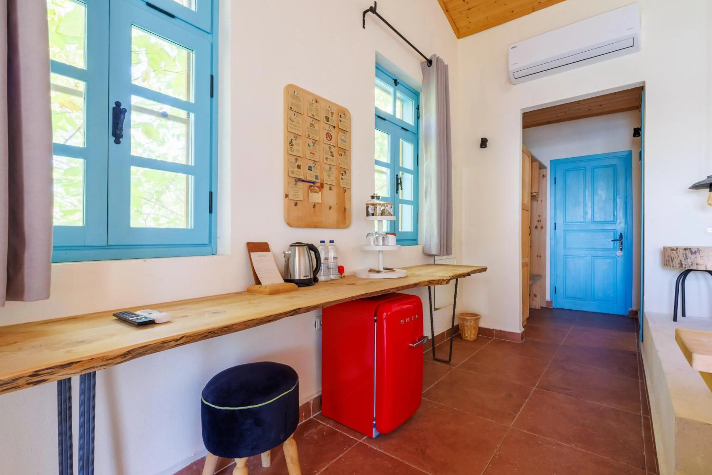 Photo of the whole room in Yonca Lodge